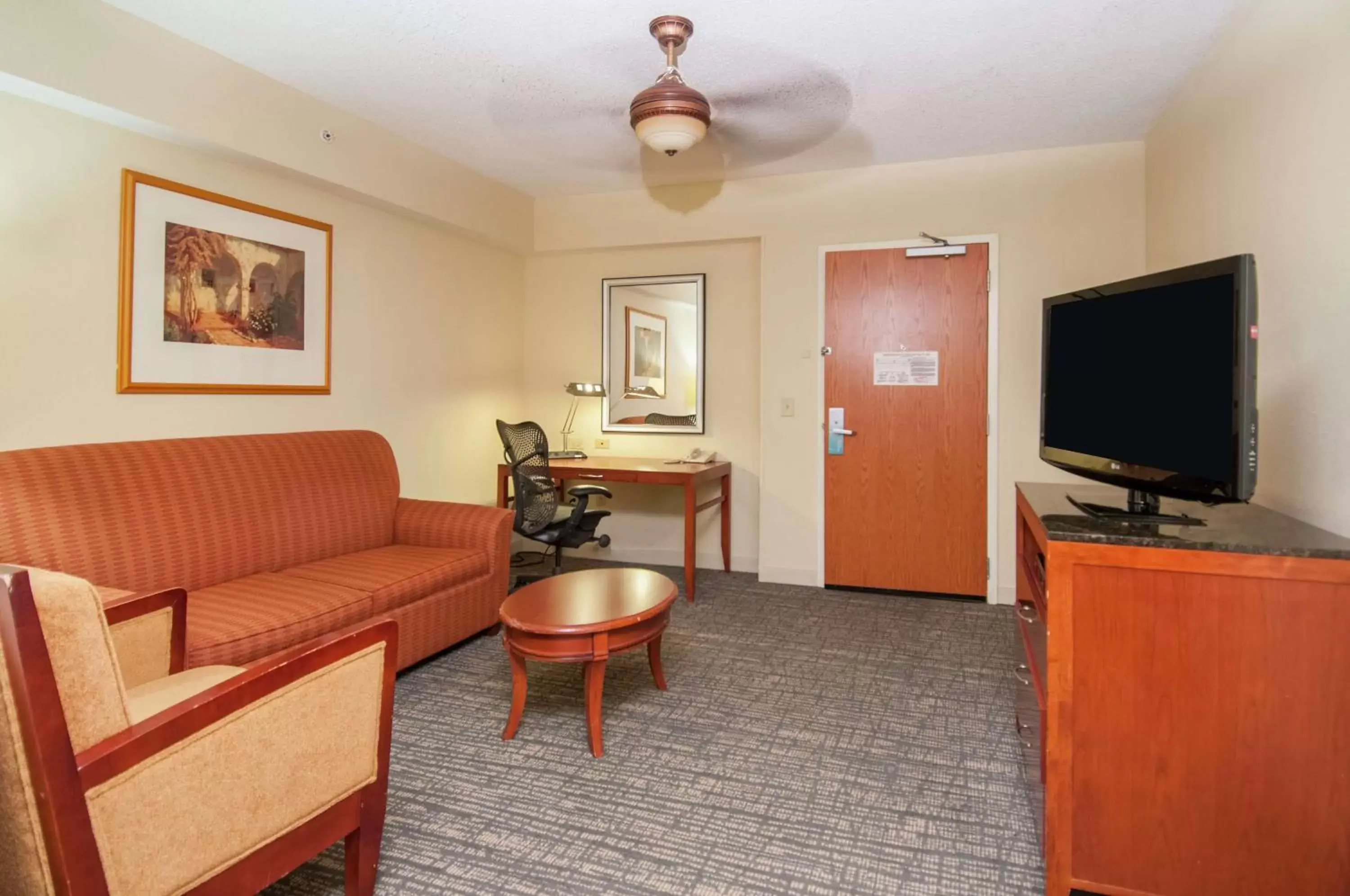 Bedroom, Seating Area in Hilton Garden Inn Jackson/Pearl