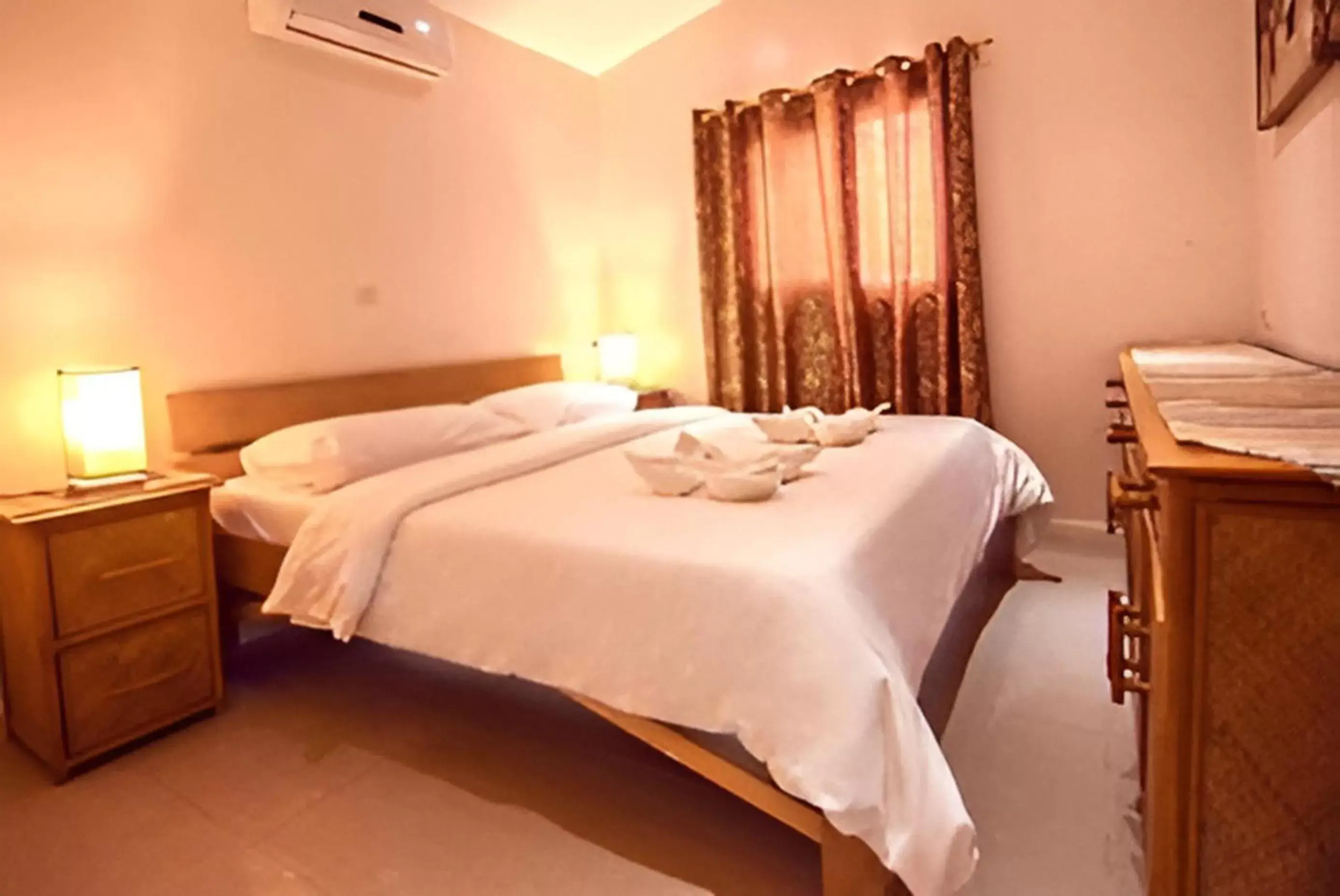 Bedroom, Bed in Alona42 Resort
