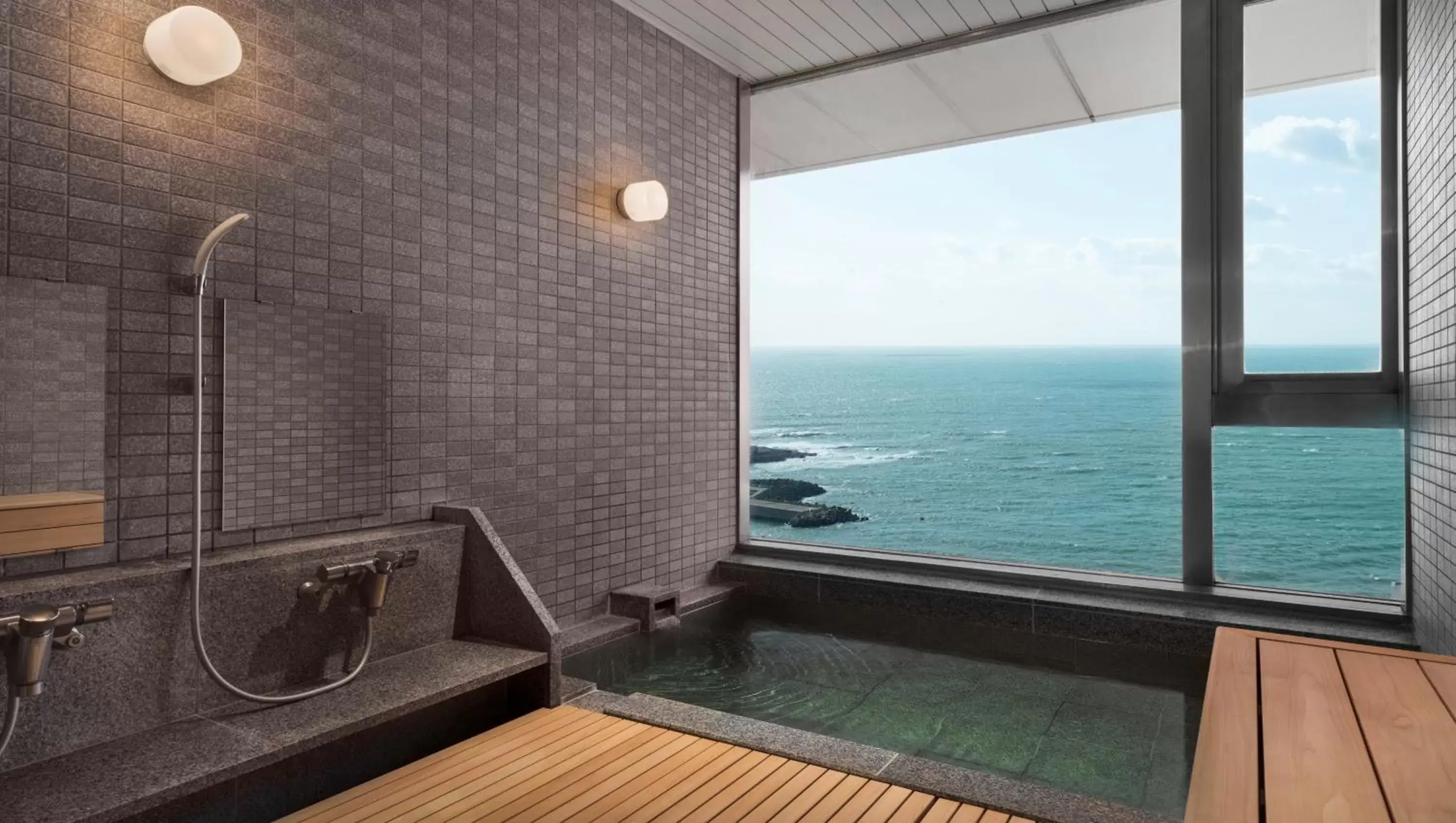 Hot Spring Bath, Bathroom in Nanki-Shirahama Marriott Hotel