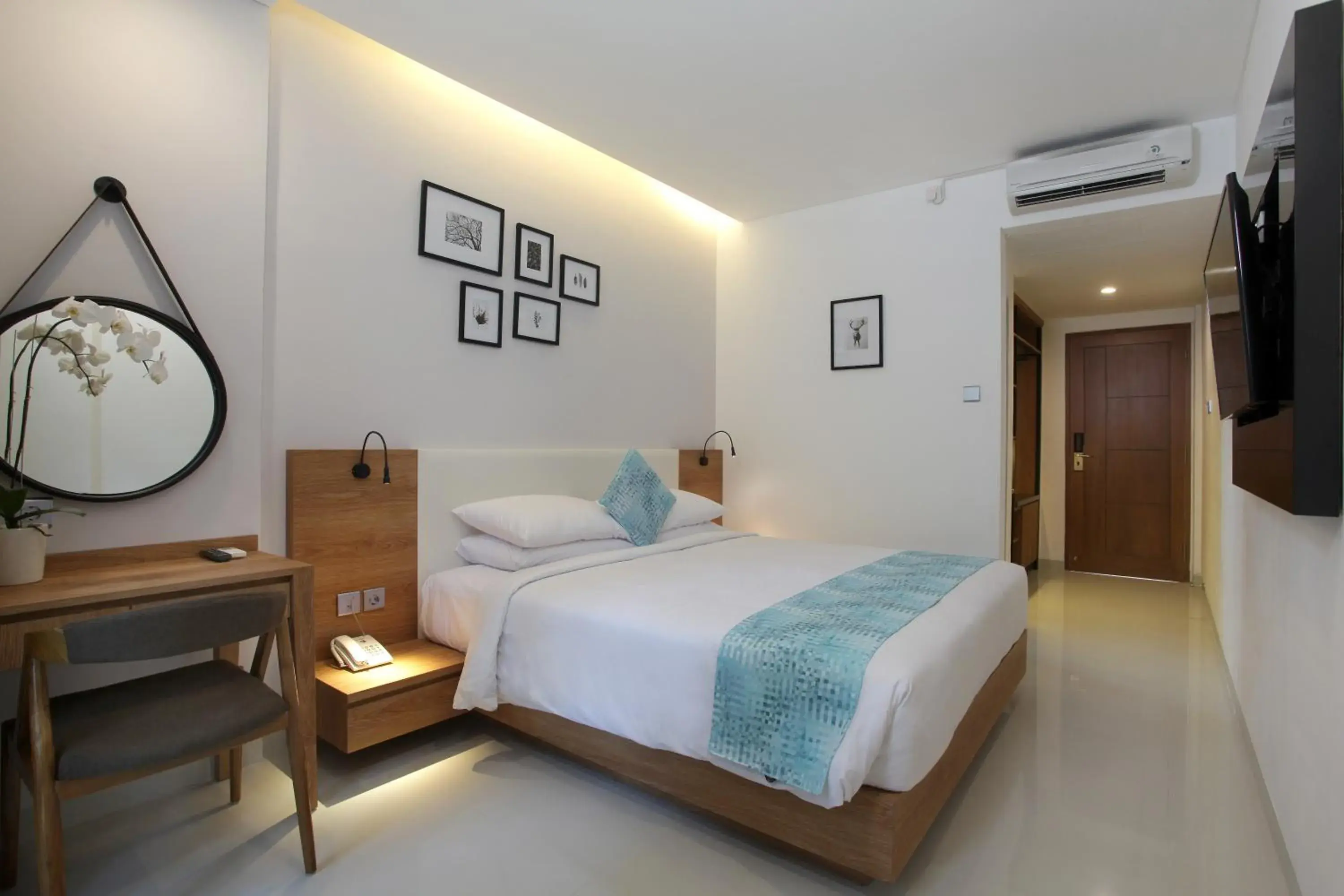 Bedroom, Bed in Matahari Bungalow Hotel