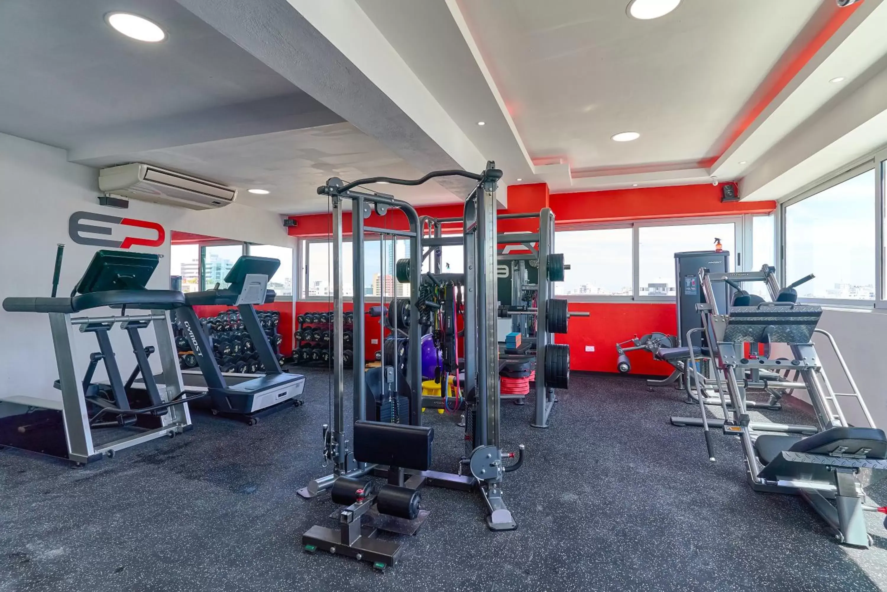 Fitness centre/facilities in Central Suites Tower Fitness centre/facilities in Central Suites Tower