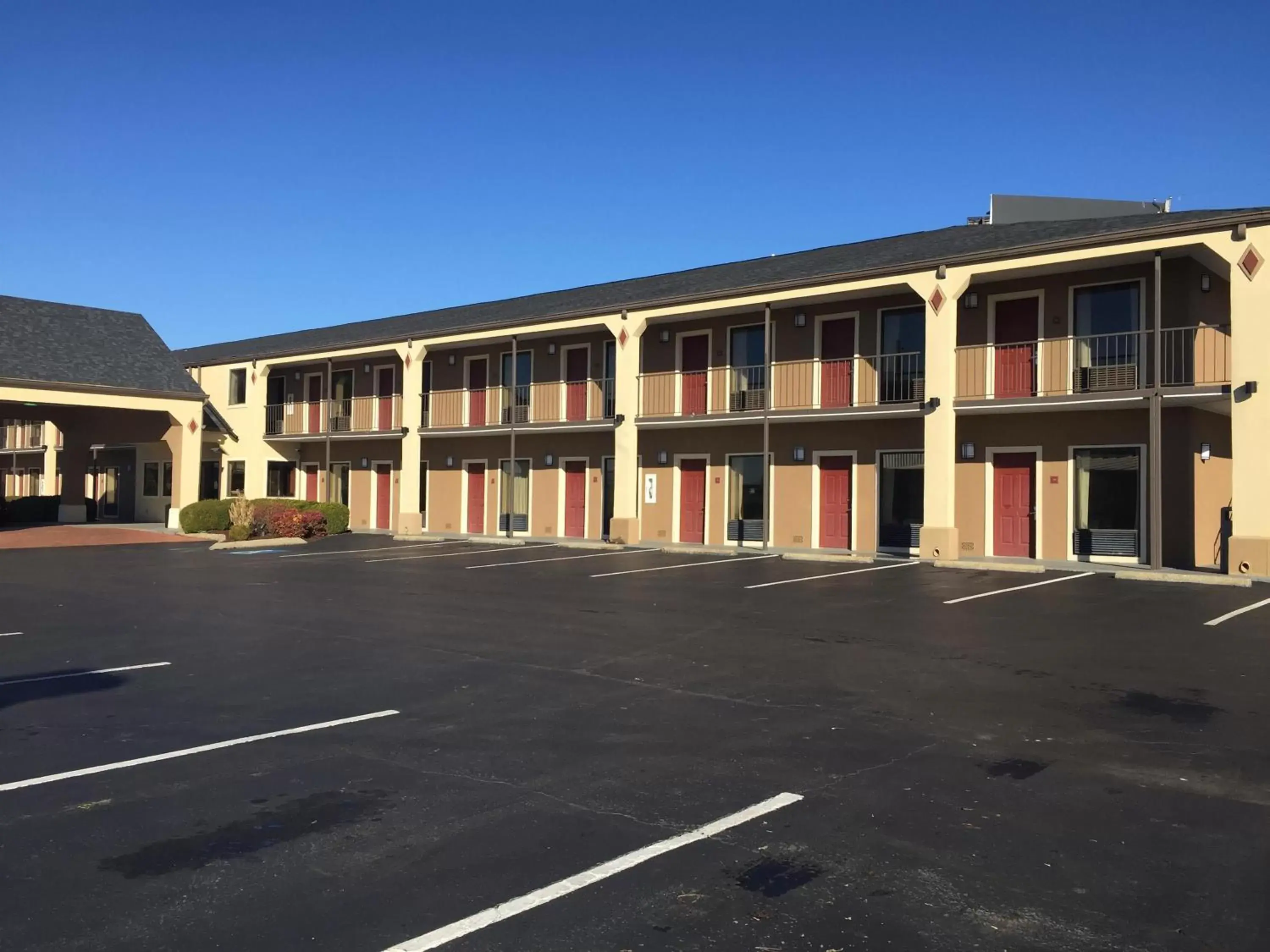 Facade/entrance, Property Building in SureStay Plus Hotel by Best Western Jackson