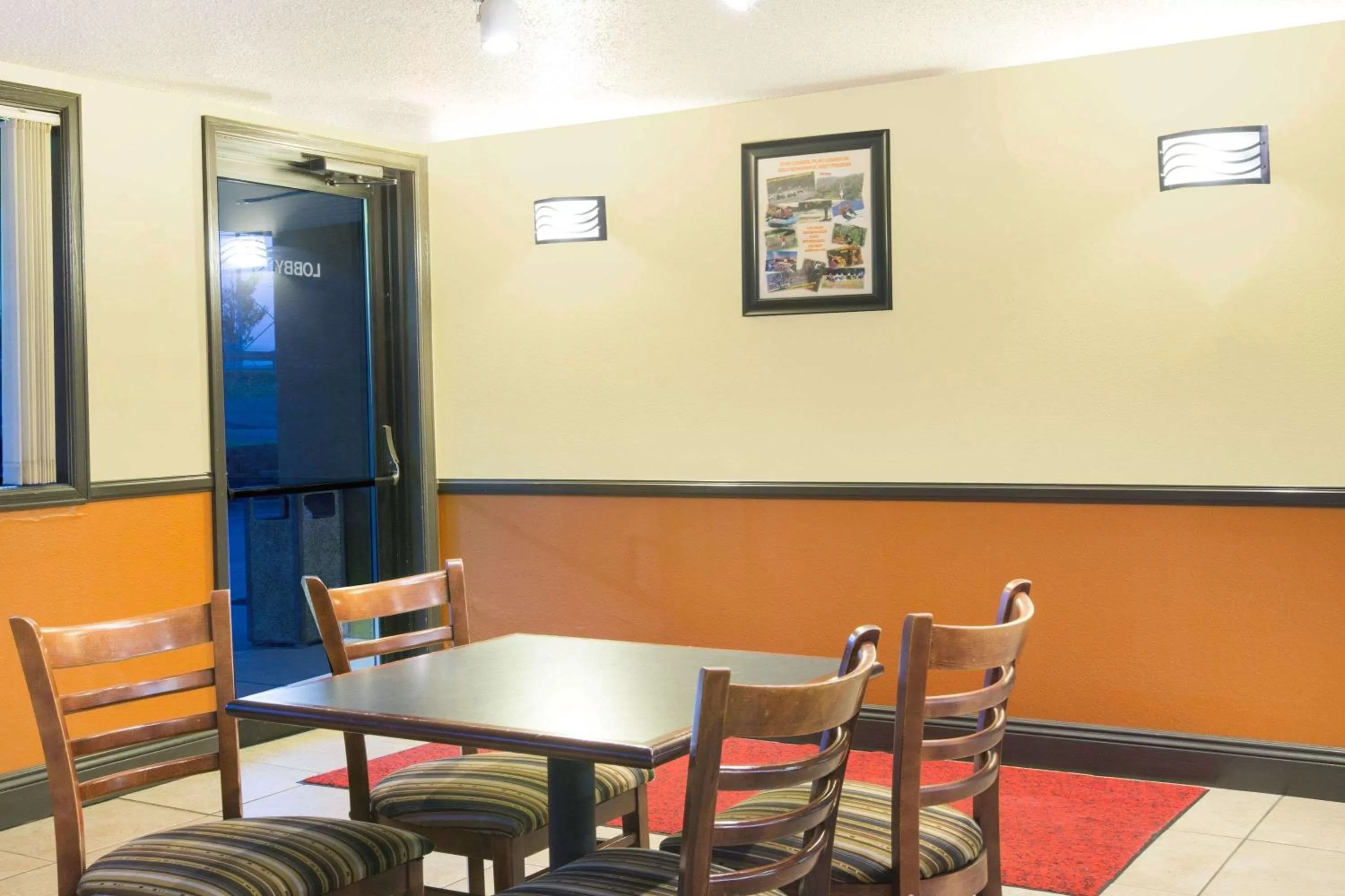 Seating area in Super 8 by Wyndham Beckley
