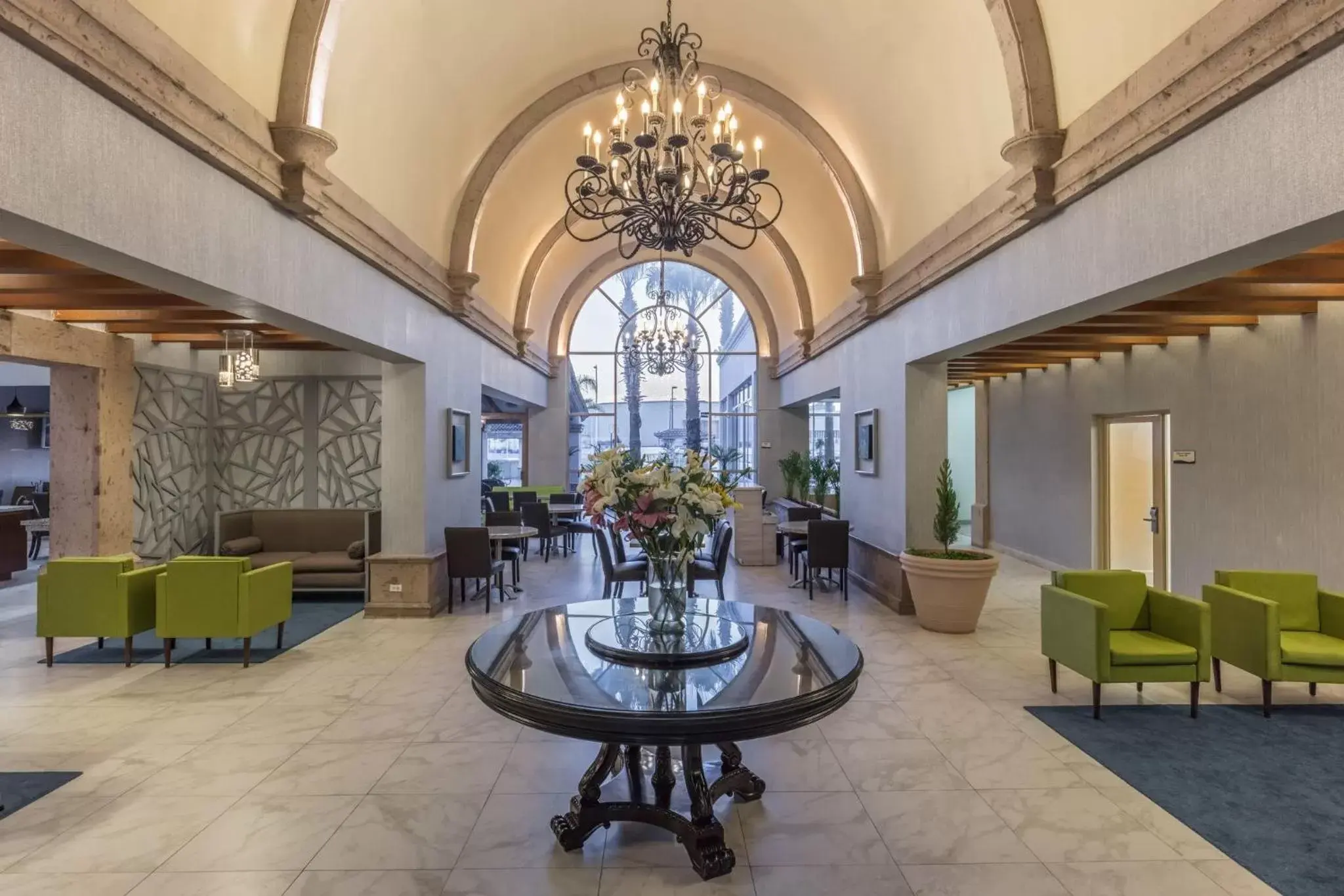 Property building, Lobby/Reception in CoSuites Saltillo Hotel
