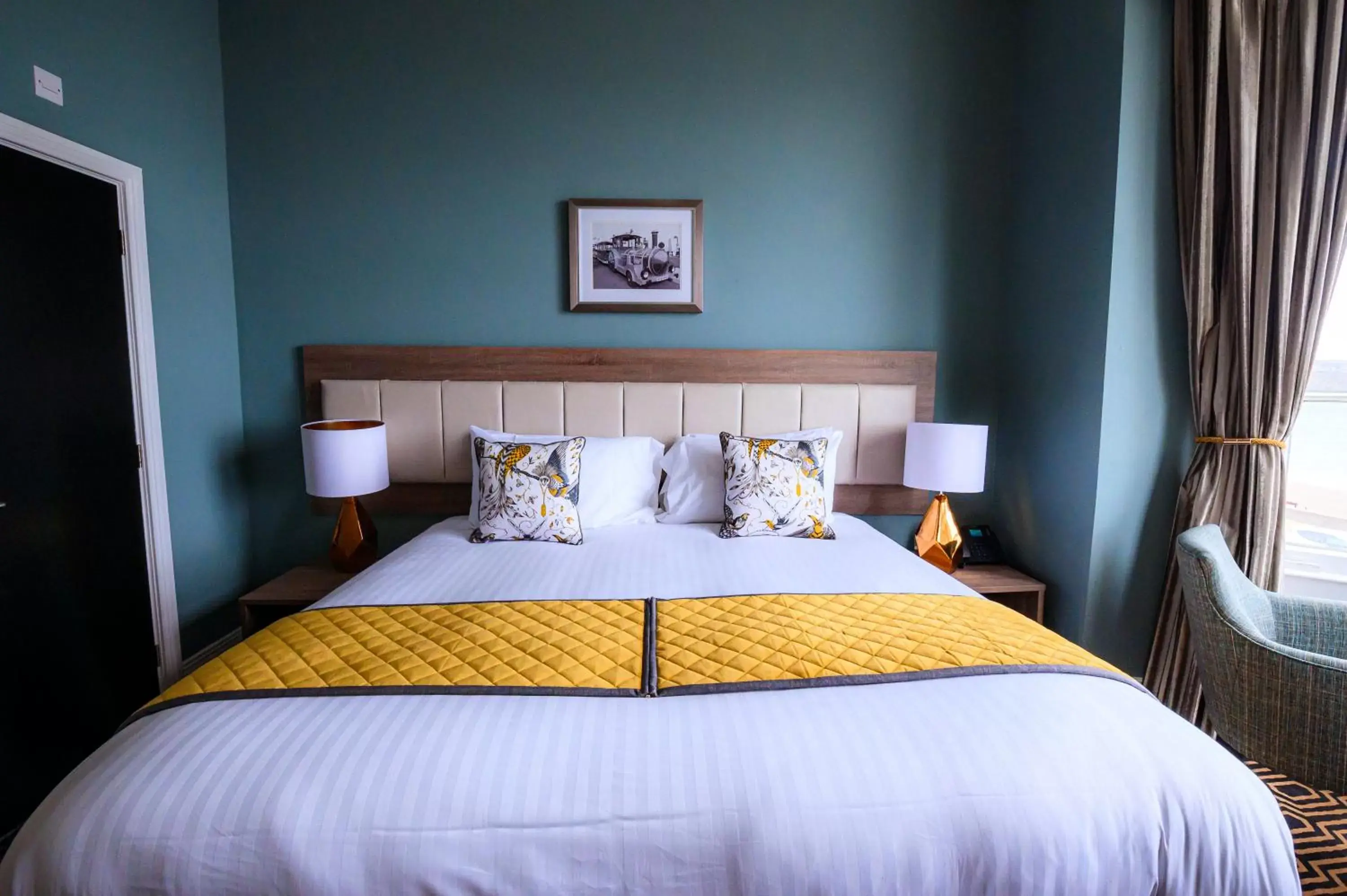 Bedroom, Bed in Llandudno Bay Hotel