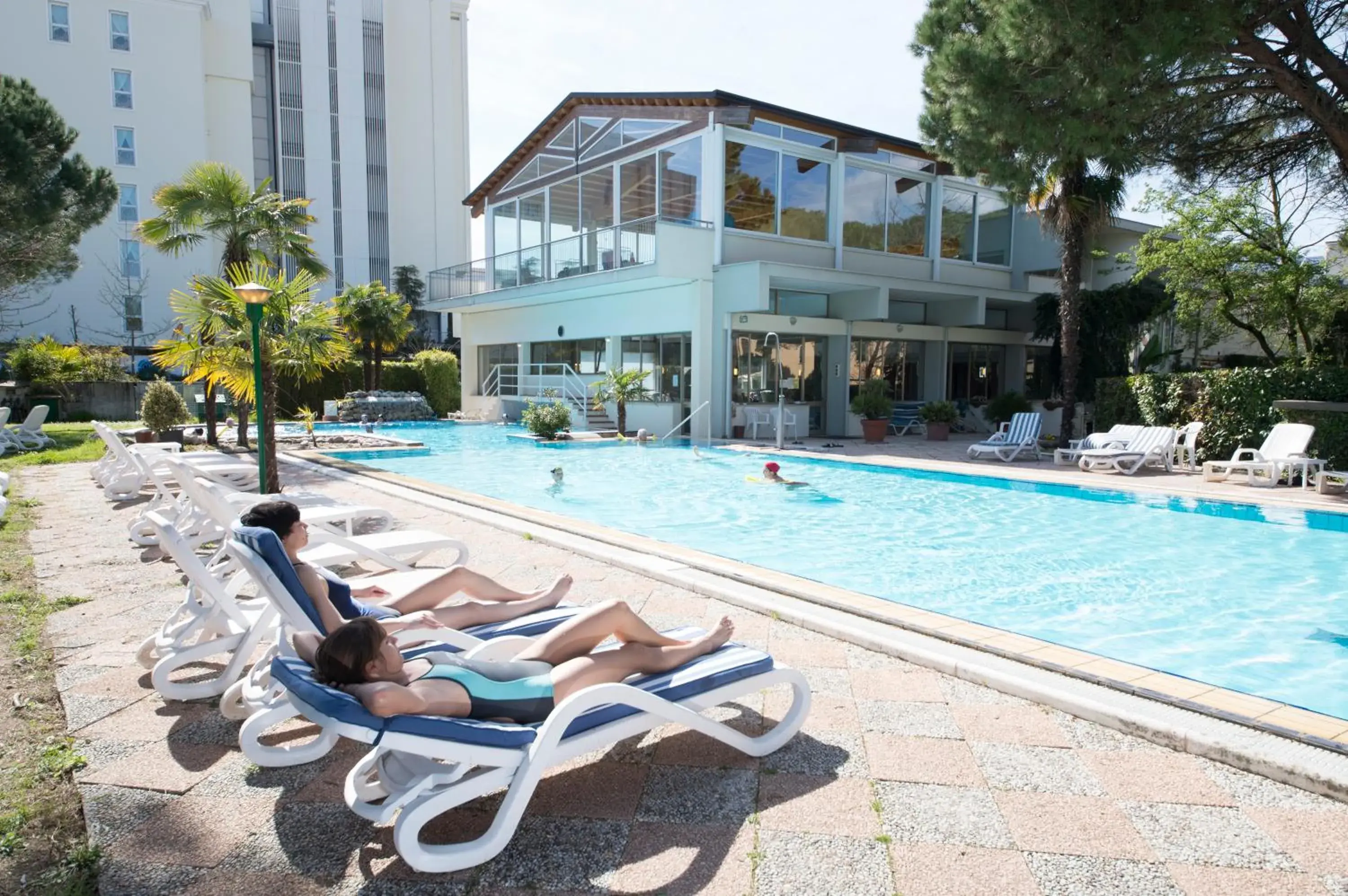 Swimming Pool in Hotel Terme Milano