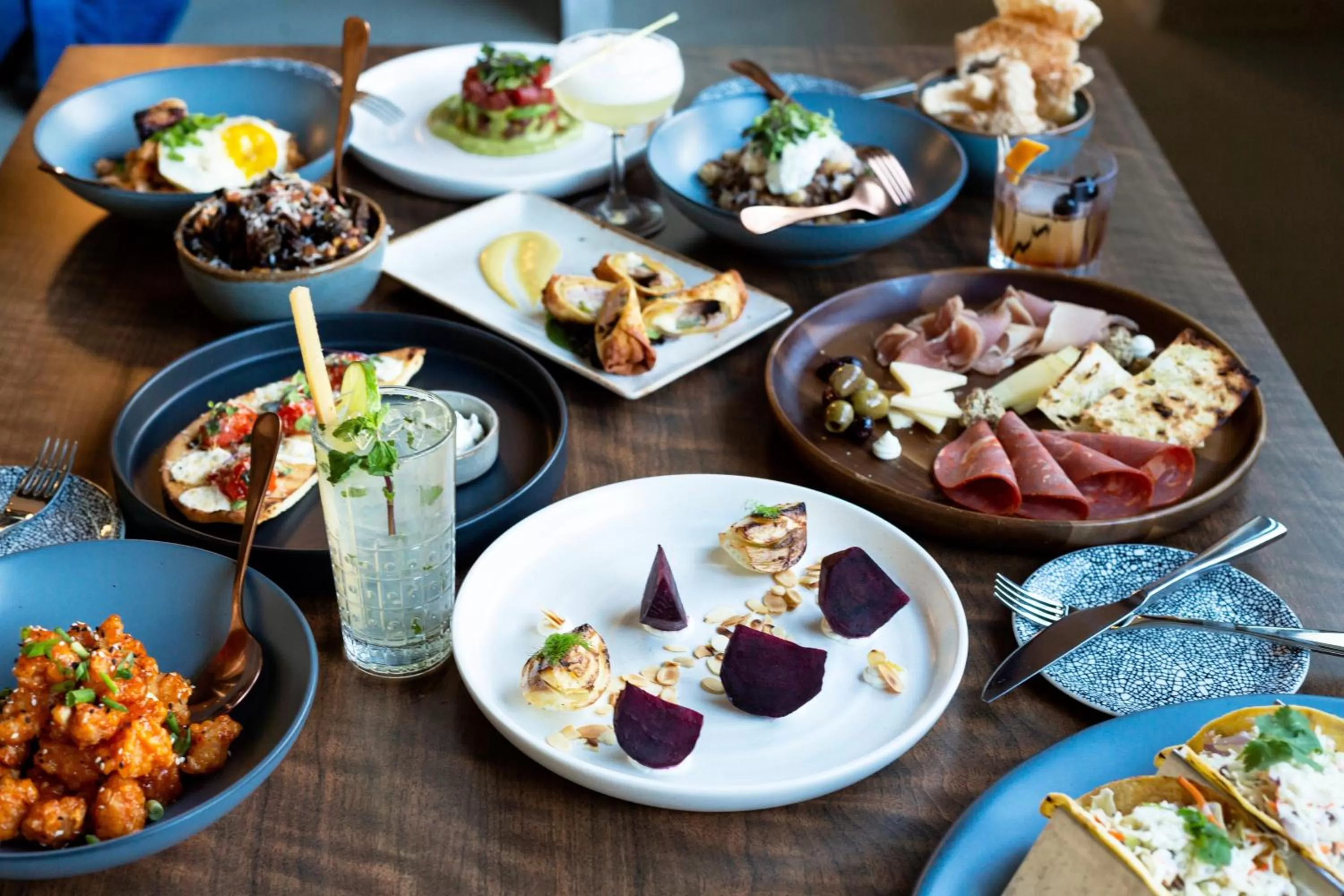 Restaurant/places to eat in Hotel Indigo Gainesville-Celebration Pointe by IHG