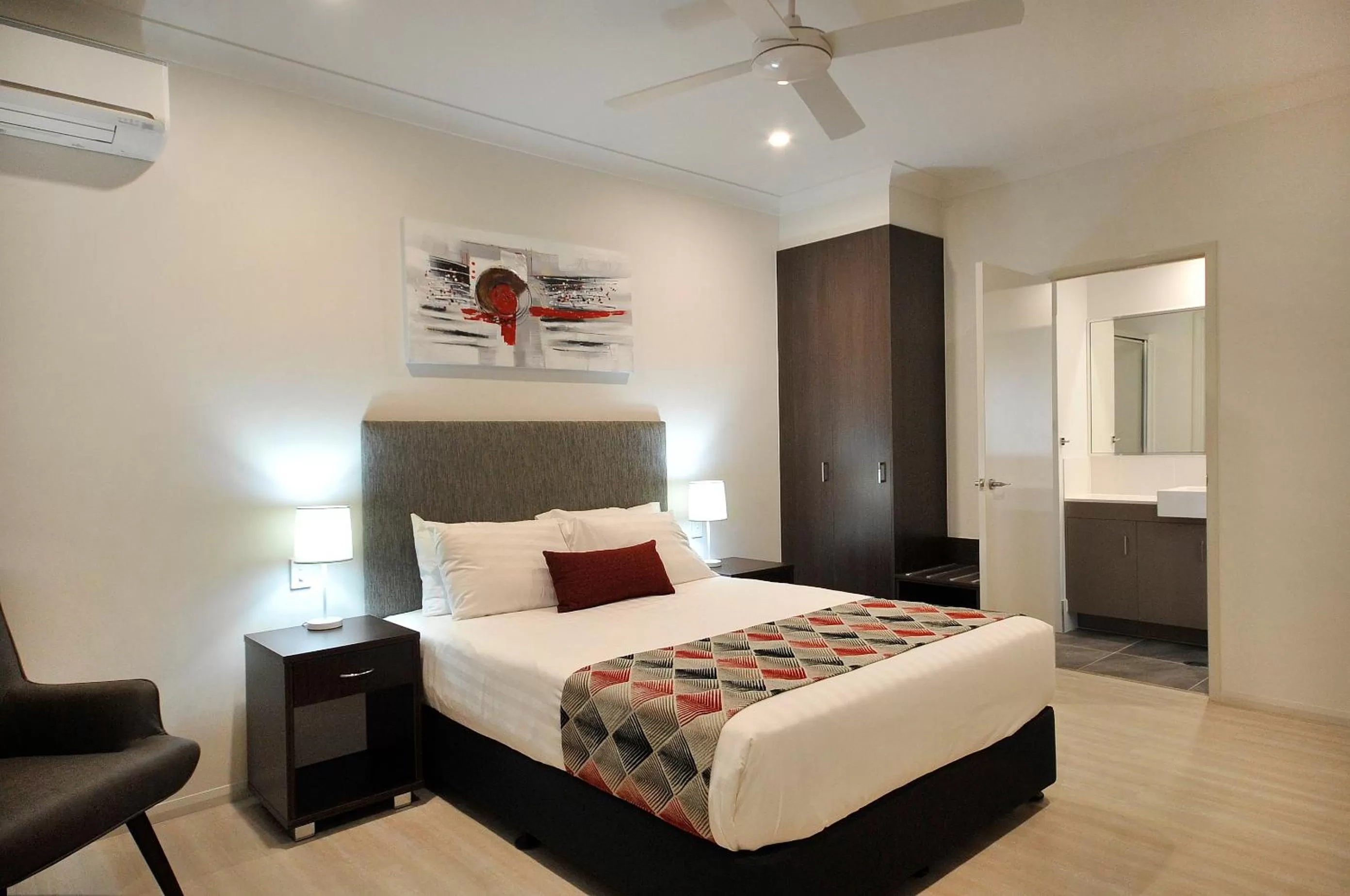 Bedroom, Bed in Northpoint Motel Apartments