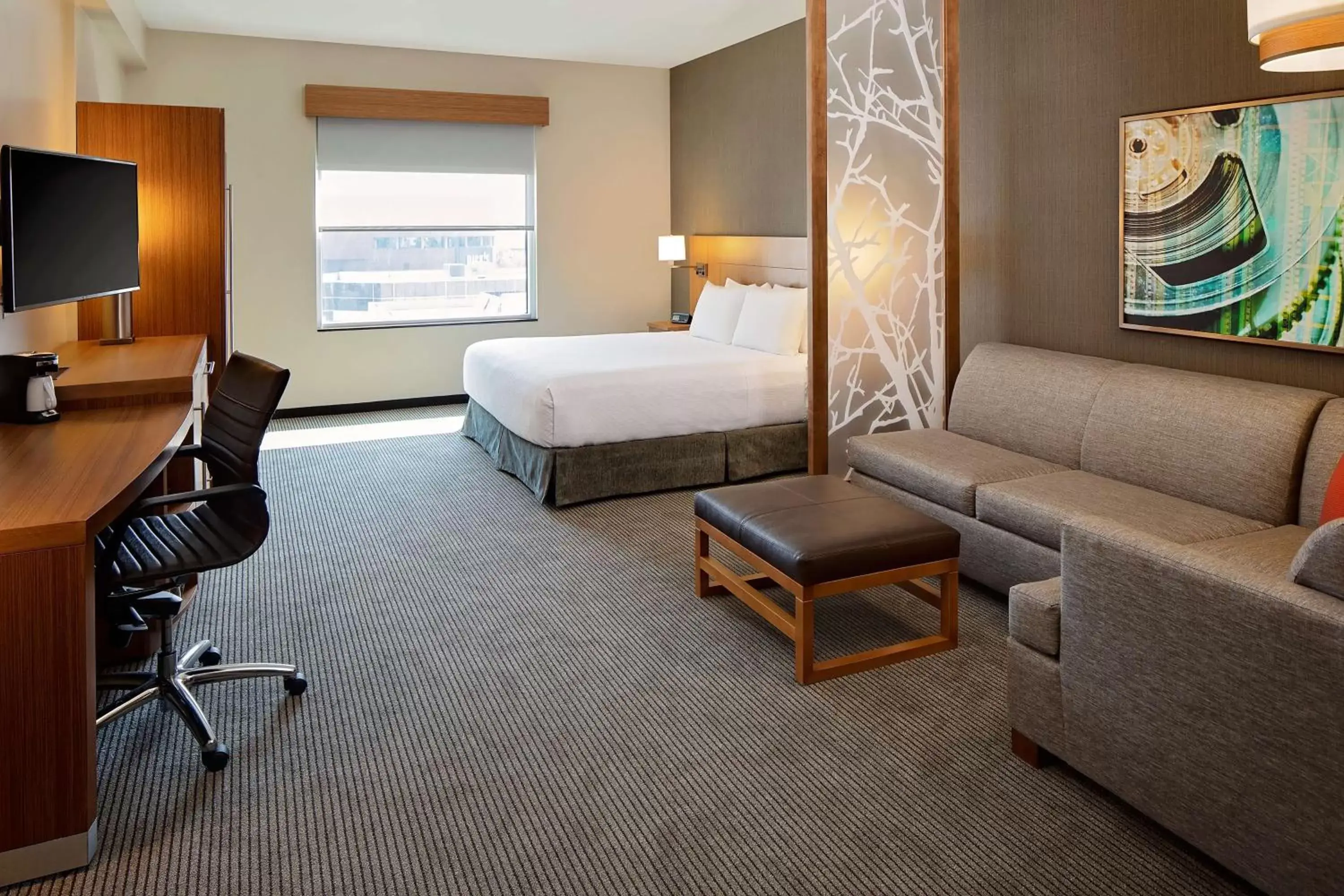 Photo of the whole room, Bed in Hyatt Place Glendale/Los Angeles Photo of the whole room, Bed in Hyatt Place Glendale/Los Angeles