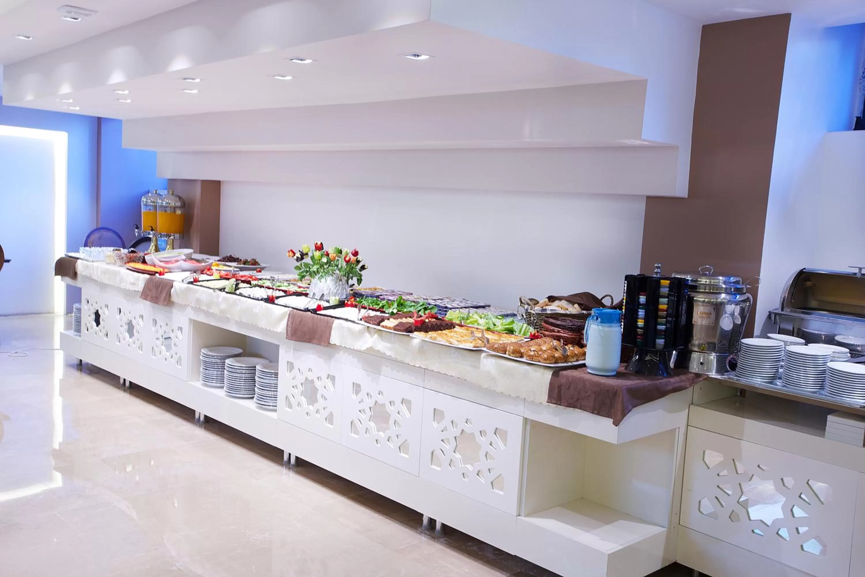 Coffee/tea facilities in Grand Sagcanlar Hotel