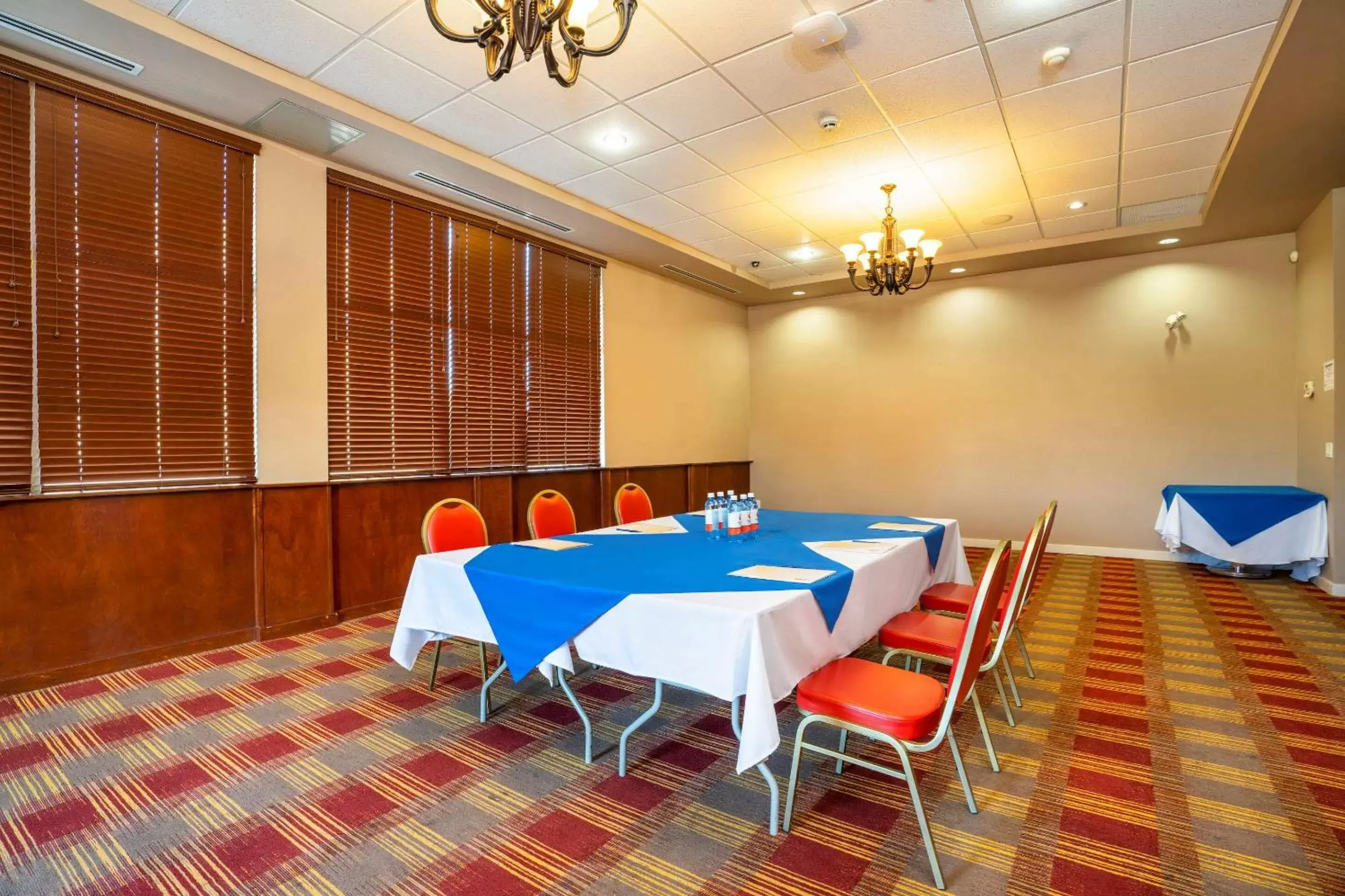 Meeting/conference room in Comfort Inn & Suites Surrey