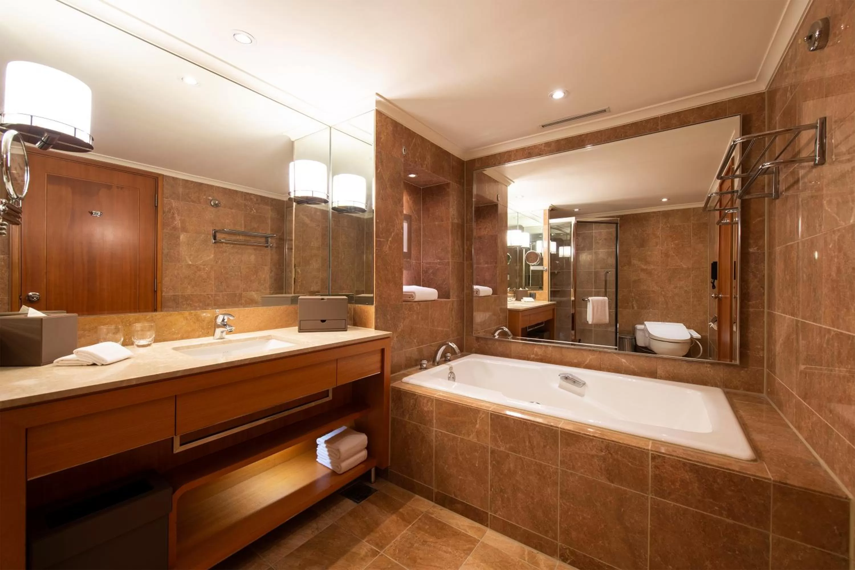 Toilet in Hotel Metropolitan Premier Taipei