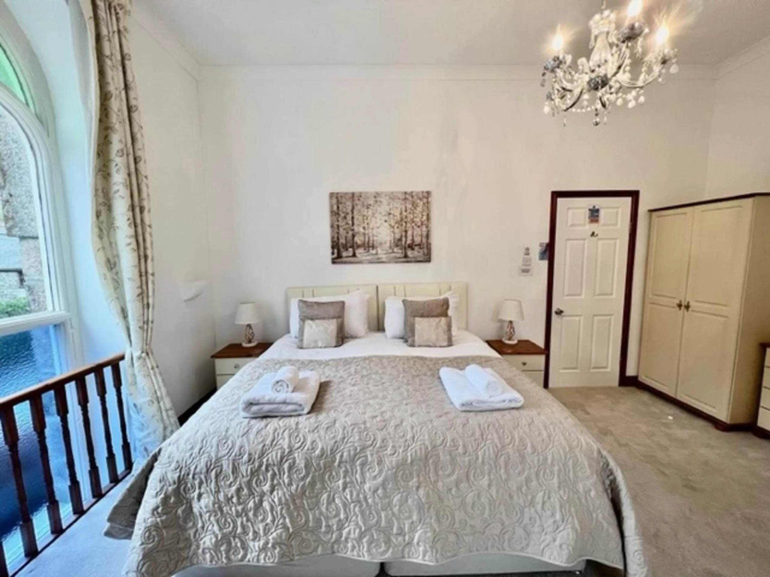 Superior Twin Room in The Chapel Guest House