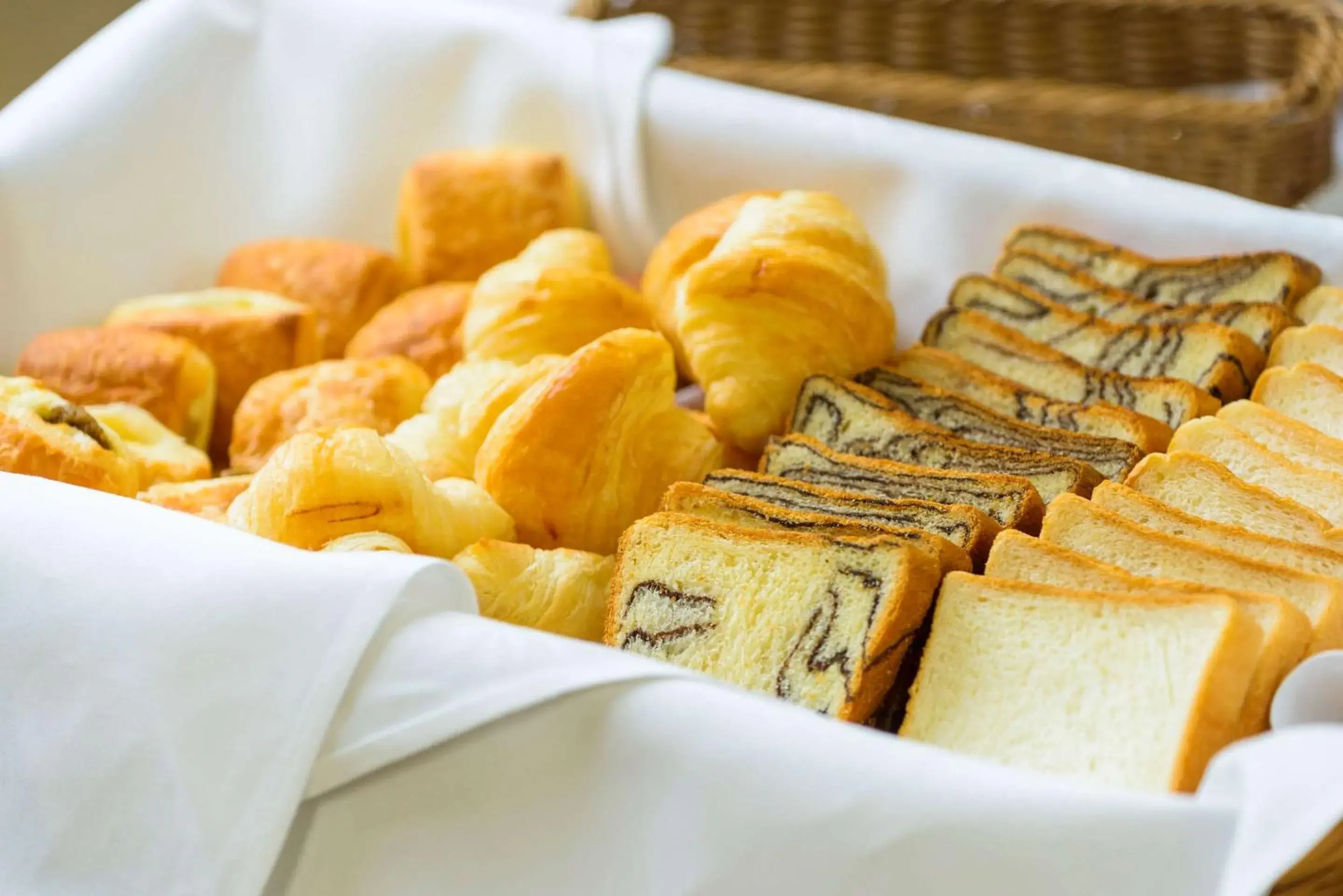 Restaurant/places to eat in SureStay Plus Hotel by Best Western Shin-Osaka Restaurant/places to eat in SureStay Plus Hotel by Best Western Shin-Osaka