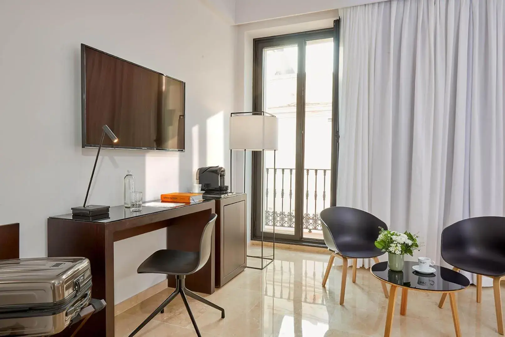 Bedroom, TV/Entertainment Center in Hotel Posada del Lucero