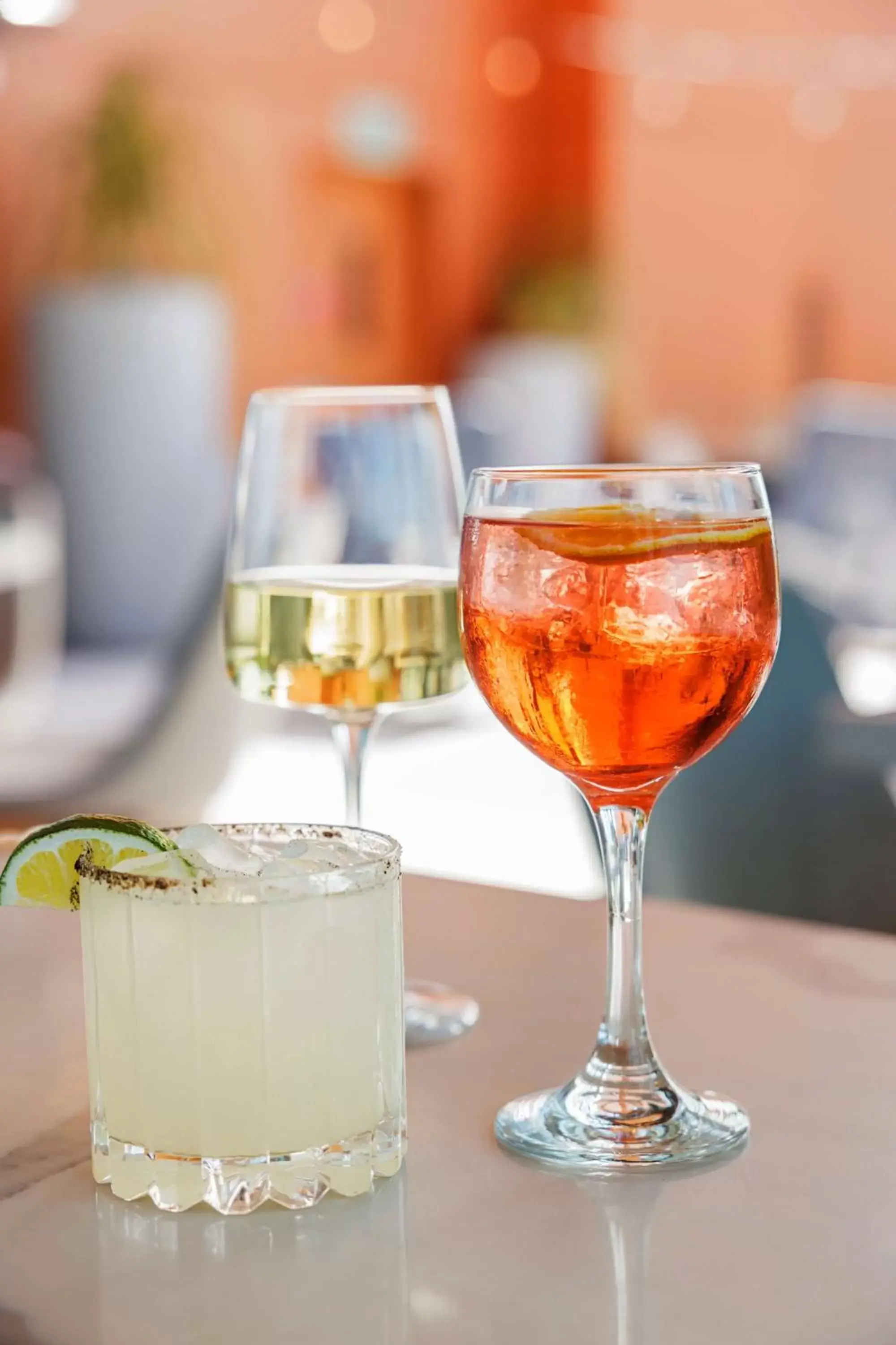 Dining area, Drinks in Carte Hotel San Diego Downtown, Curio Collection By Hilton