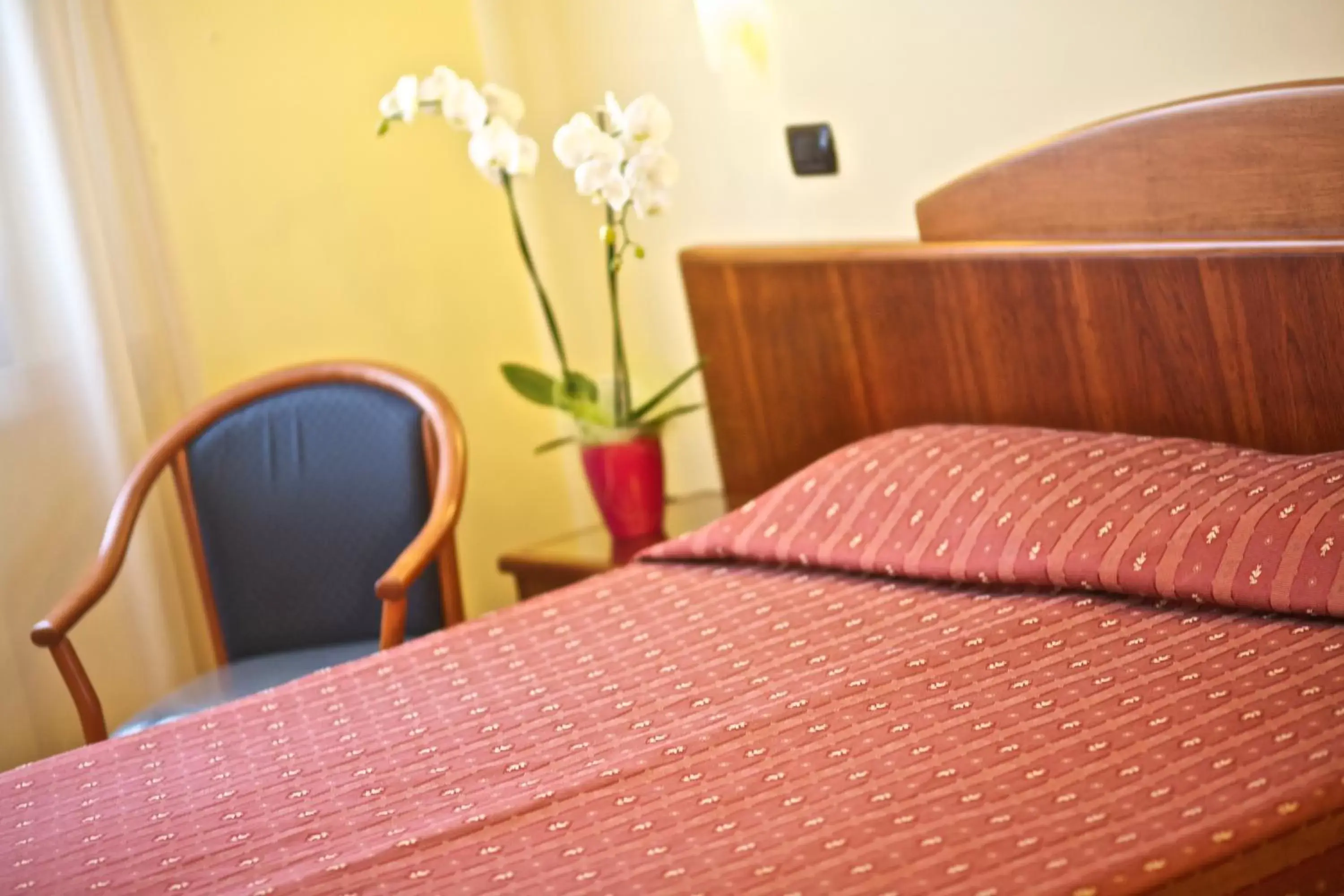 Decorative detail, Bed in Lo Scacciapensieri Hotel & Restaurant