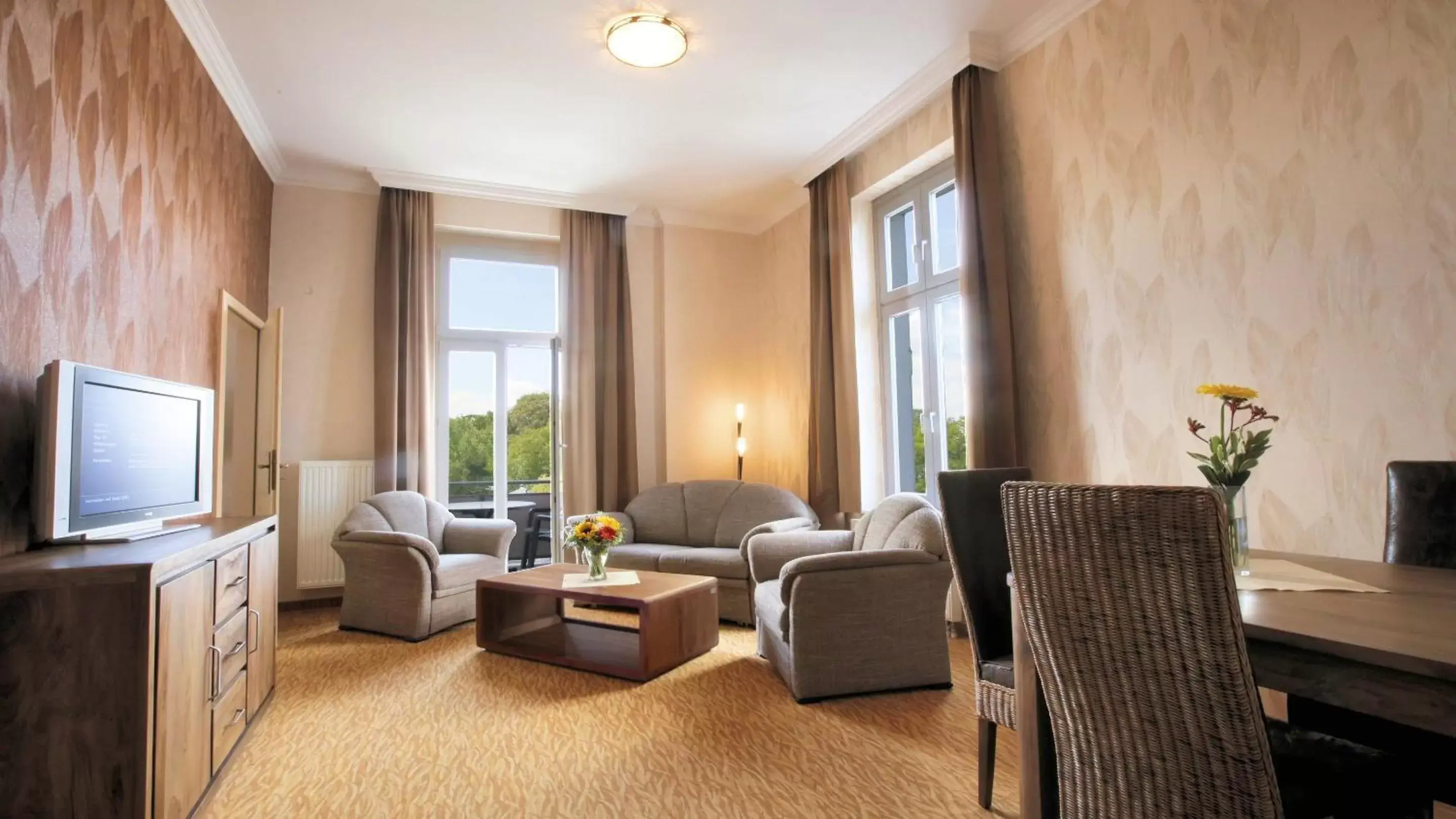 Living room, Seating Area in Strandhotel Preussenhof