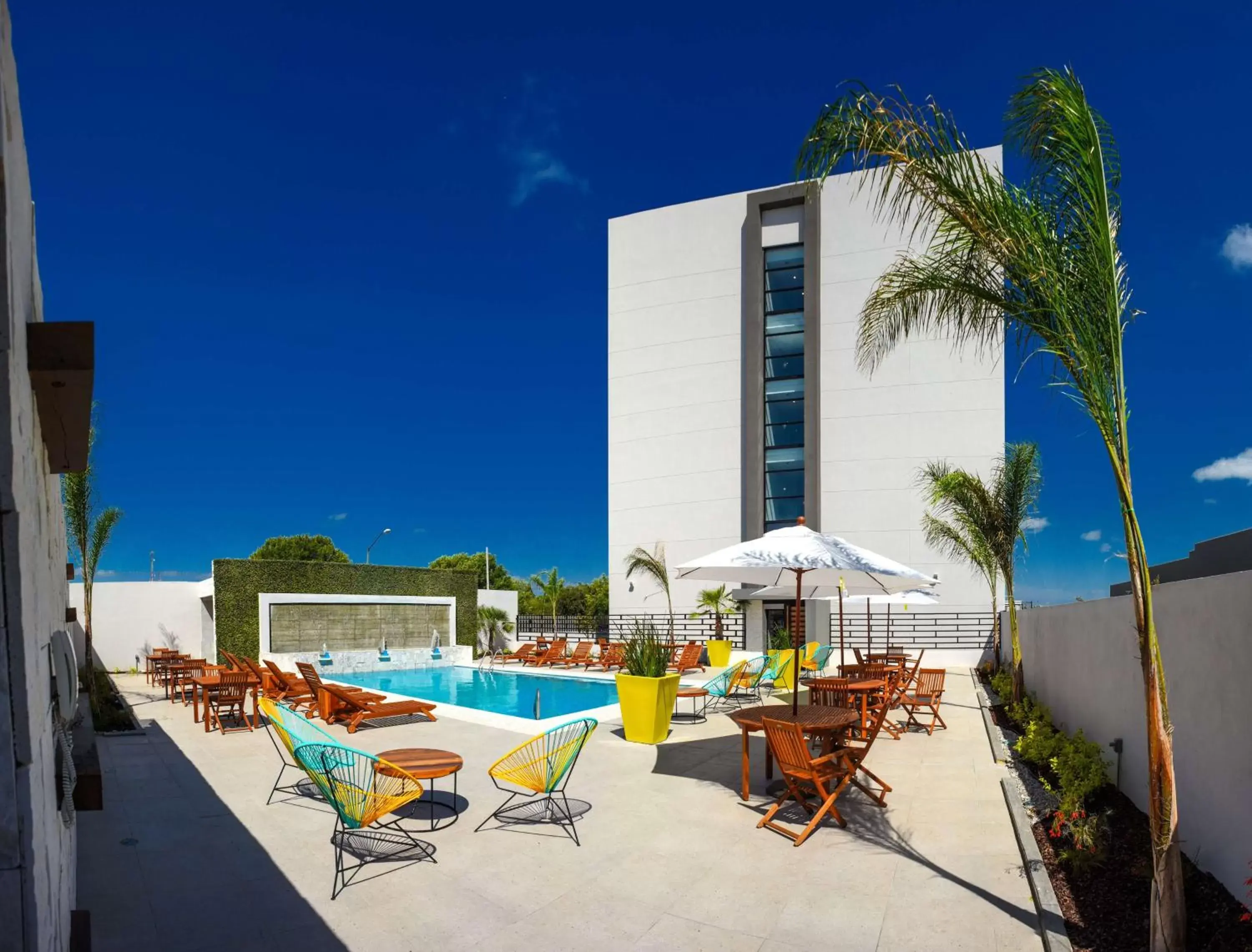 Pool view, Swimming Pool in Hampton Inn Piedras Negras