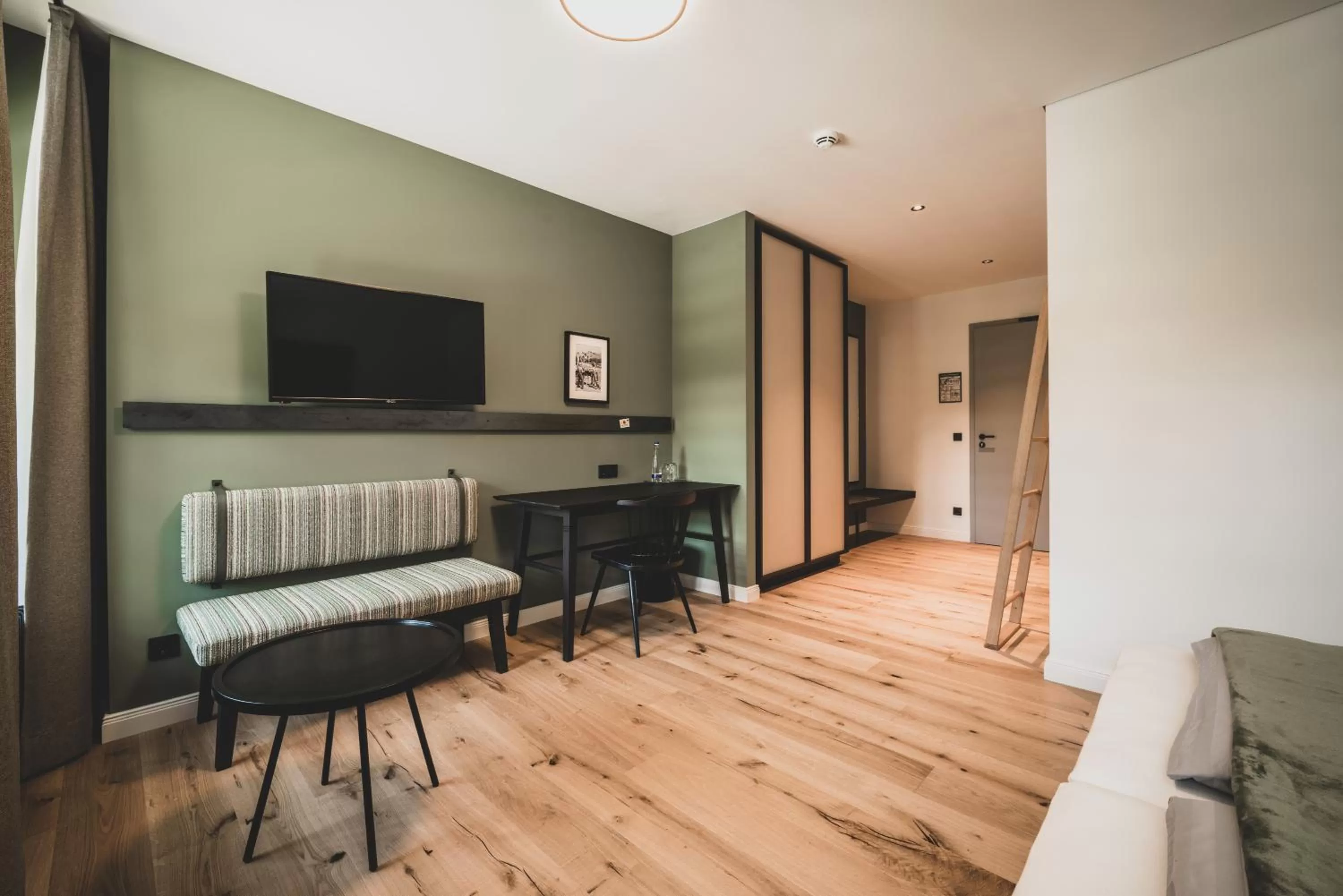 Photo of the whole room in LANDHOTEL ALTE ZOLLSTATION- Historical Building