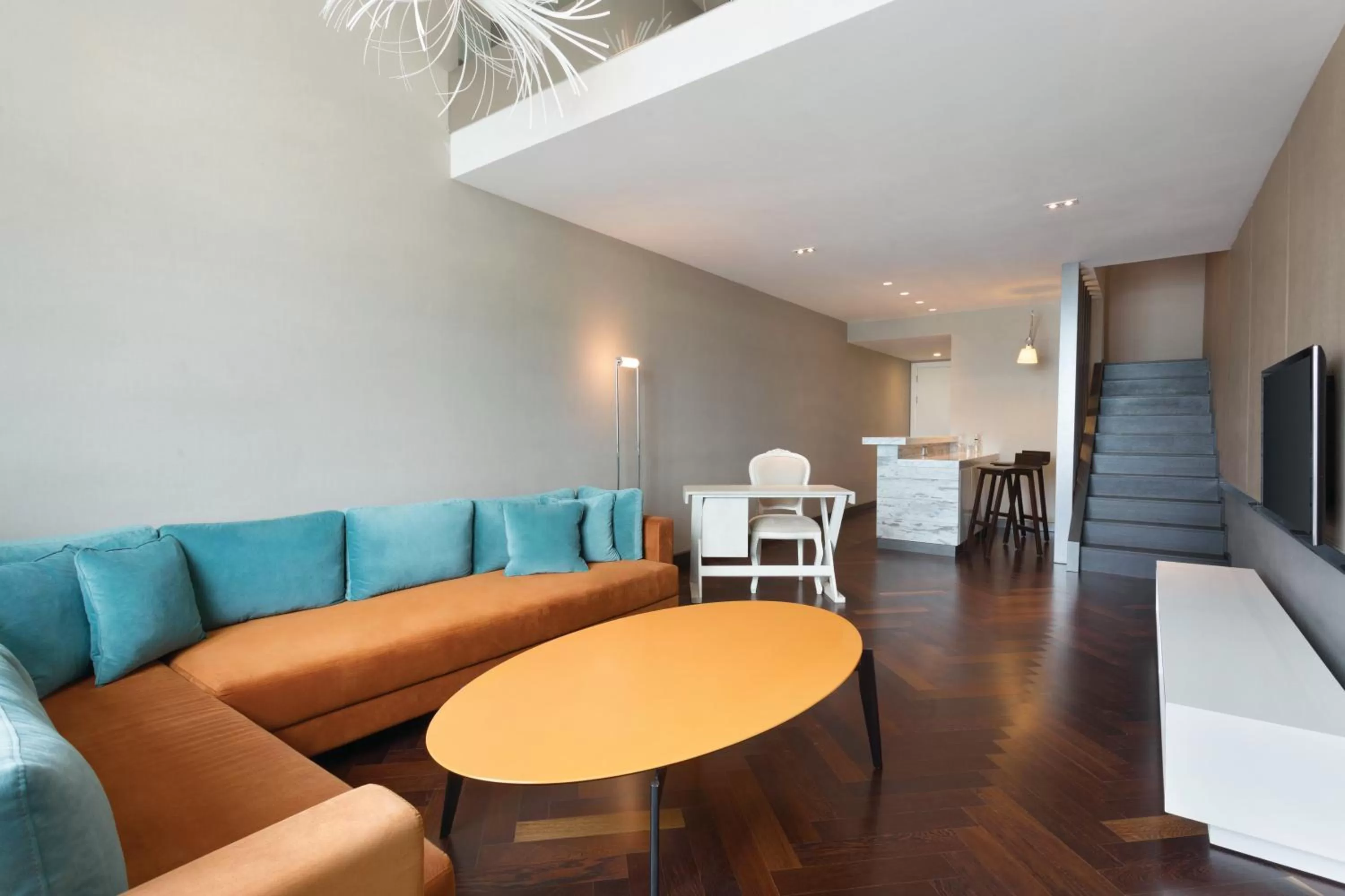 Seating area in Ramada Hotel & Suites by Wyndham Izmir Kemalpasa