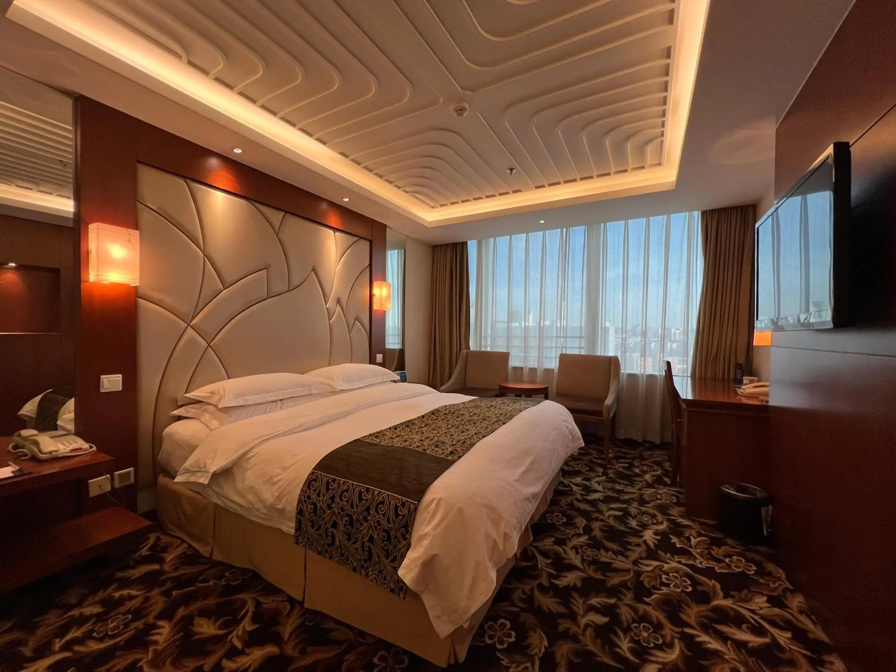 Classic King Room(30% discount in Chinese Restaurant except drinks and sea food) in Howard Johnson Paragon Hotel Beijing Classic King Room(30% discount in Chinese Restaurant except drinks and sea food) in Howard Johnson Paragon Hotel Beijing