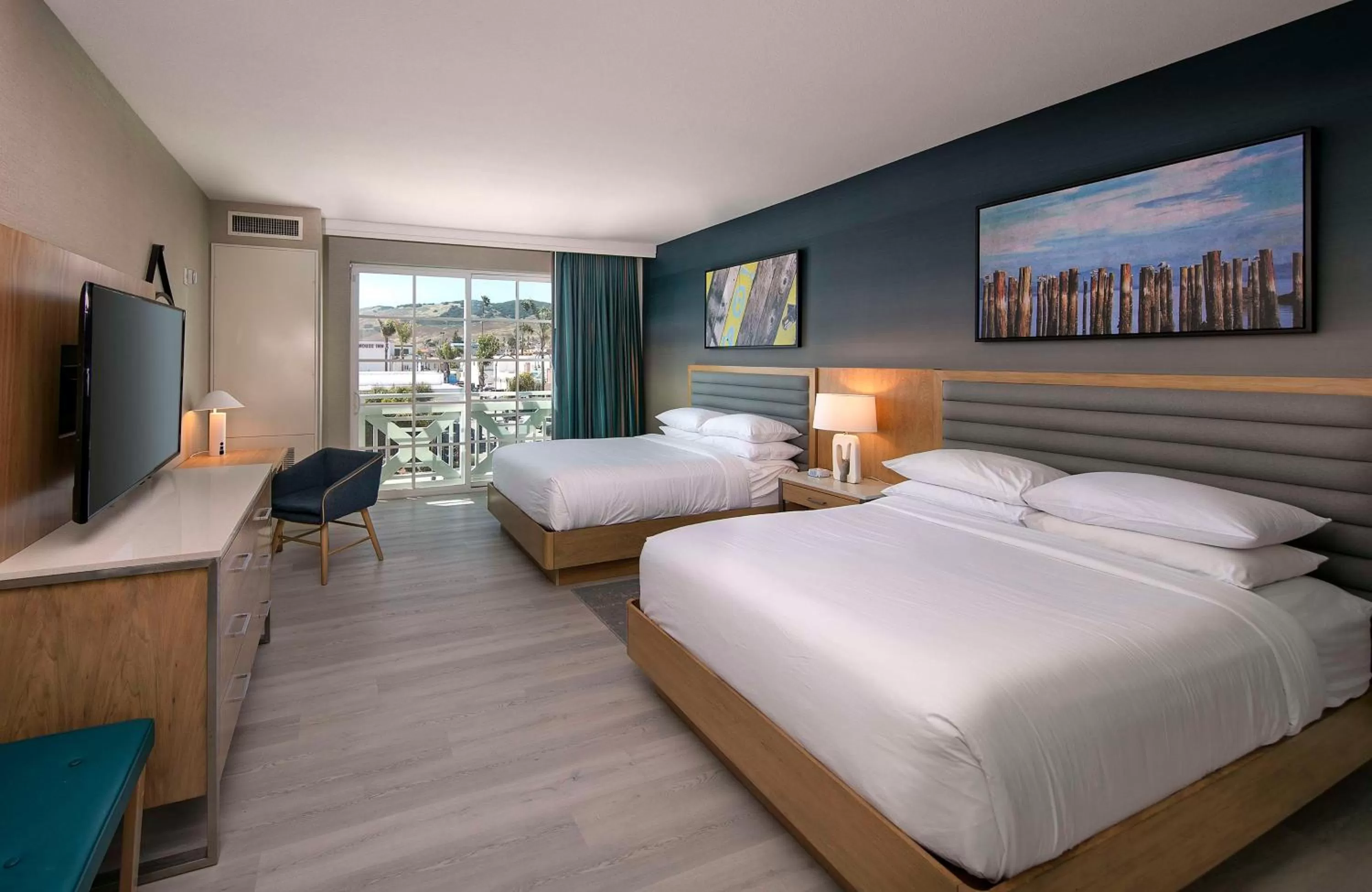 Bed in Inn at the Pier Pismo Beach, Curio Collection by Hilton