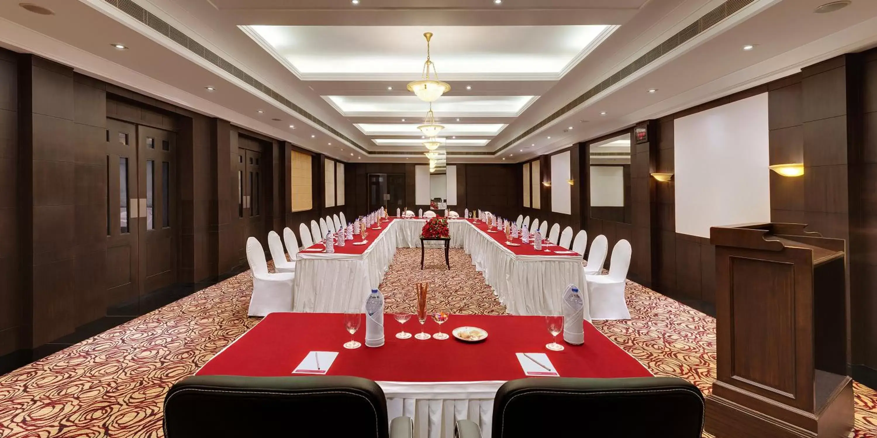 Meeting/conference room, Restaurant/Places to Eat in Ramada Plaza by Wyndham JHV Varanasi