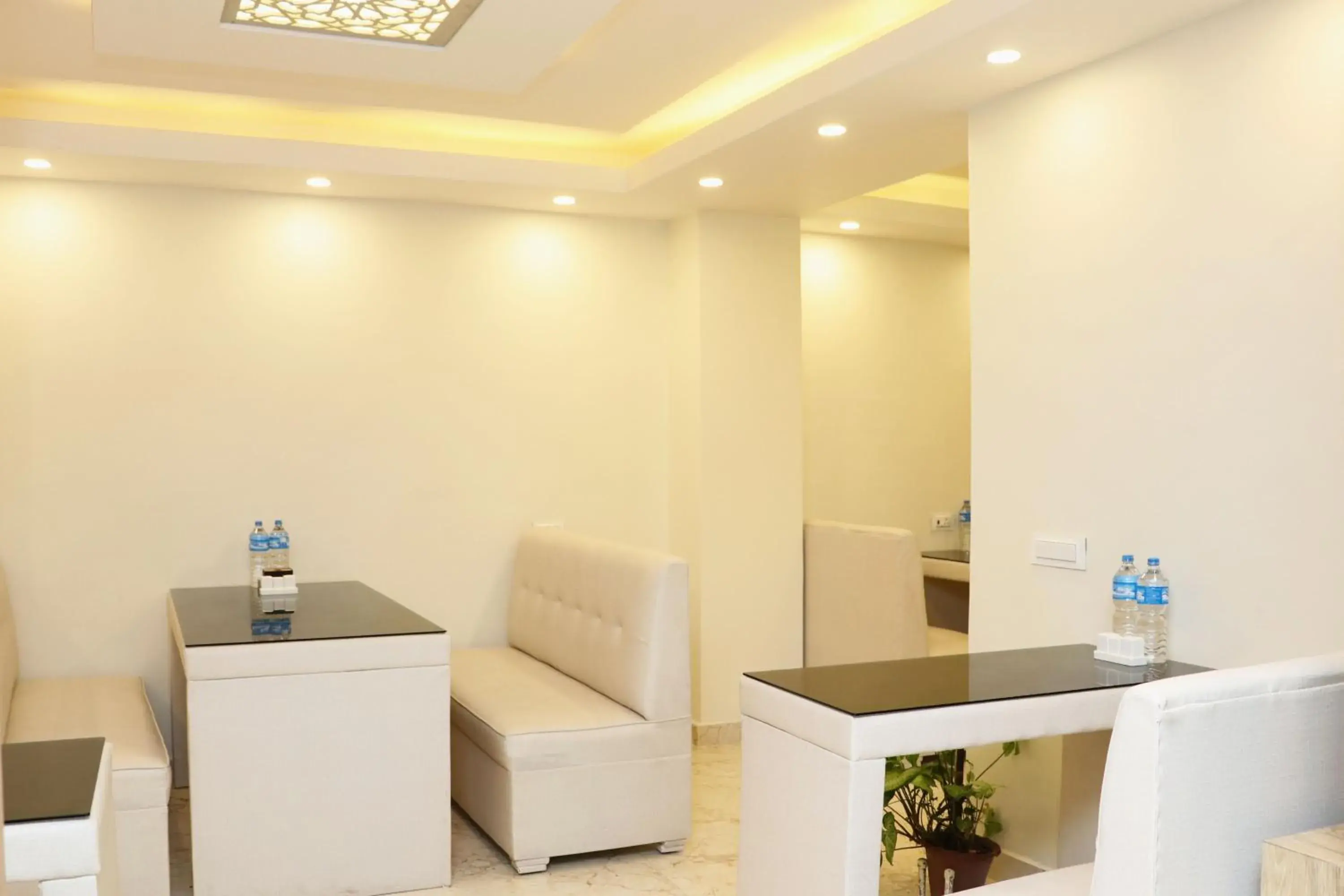 Restaurant/places to eat in Hotel Nilakantha Pvt. Ltd Restaurant/places to eat in Hotel Nilakantha Pvt. Ltd