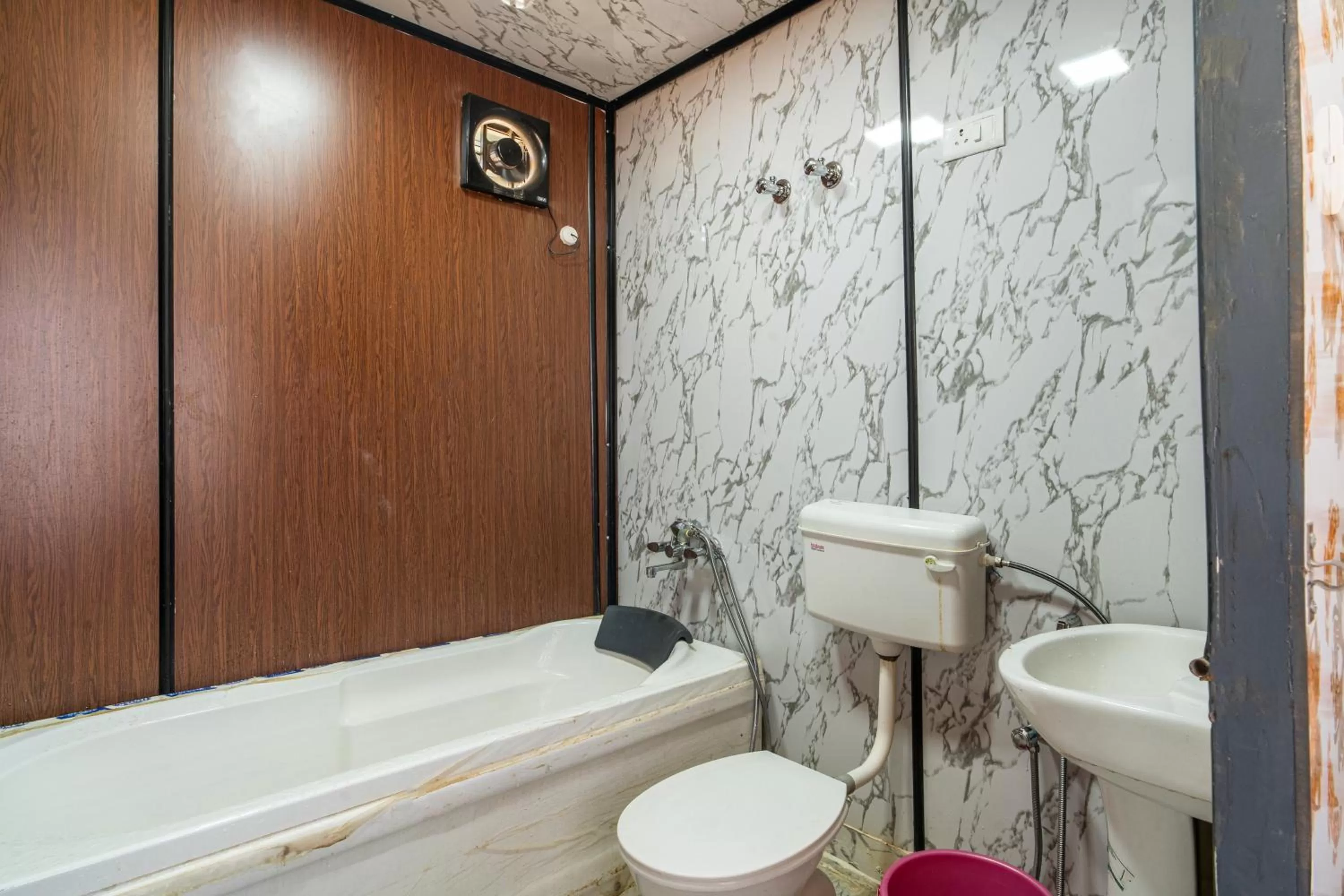 Bathroom in Bhati Desert Camp Sam