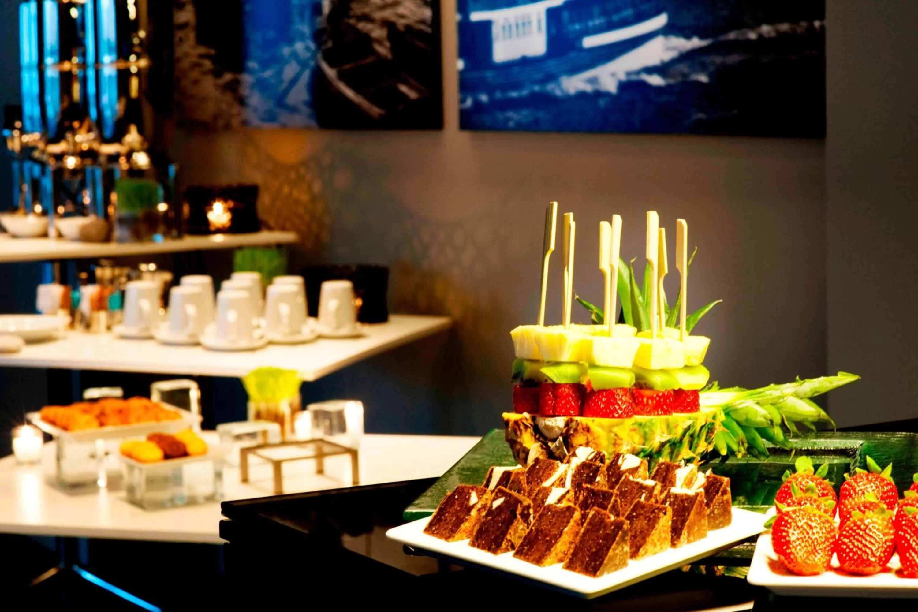 Meeting/conference room, Food in W Istanbul