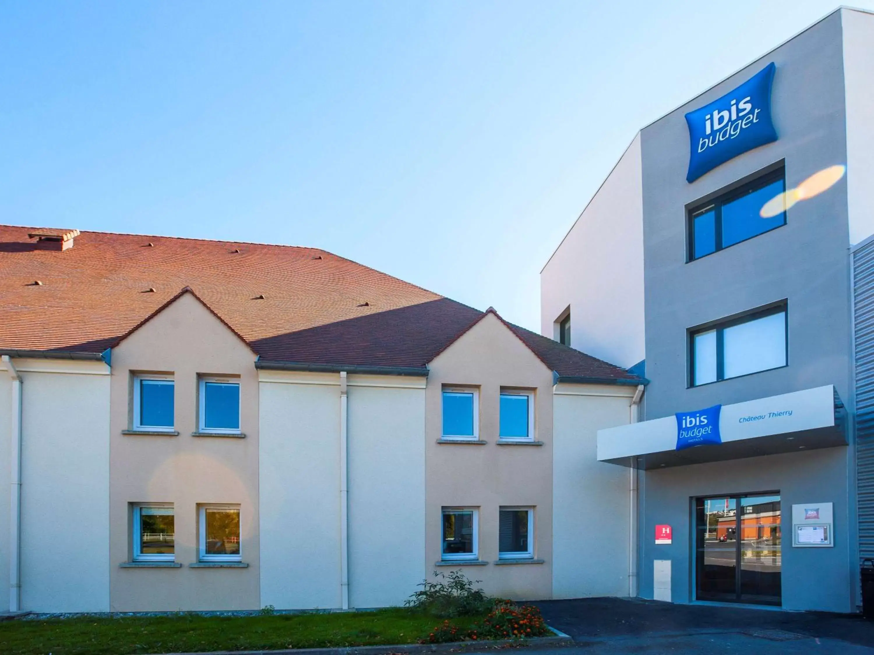 Property building in ibis budget Château-Thierry