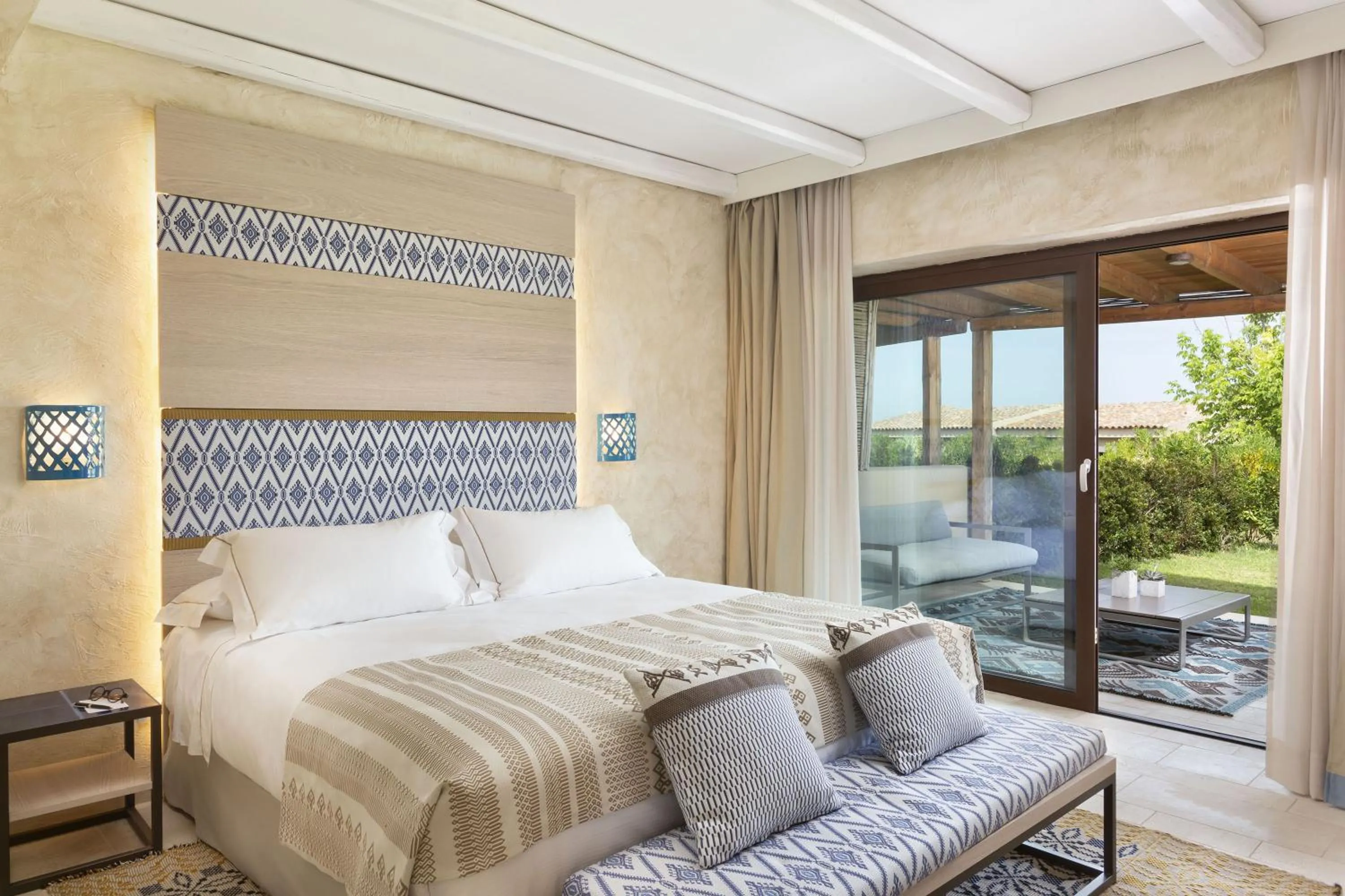Bedroom, Bed in Baglioni Resort Sardinia - The Leading Hotels of the World