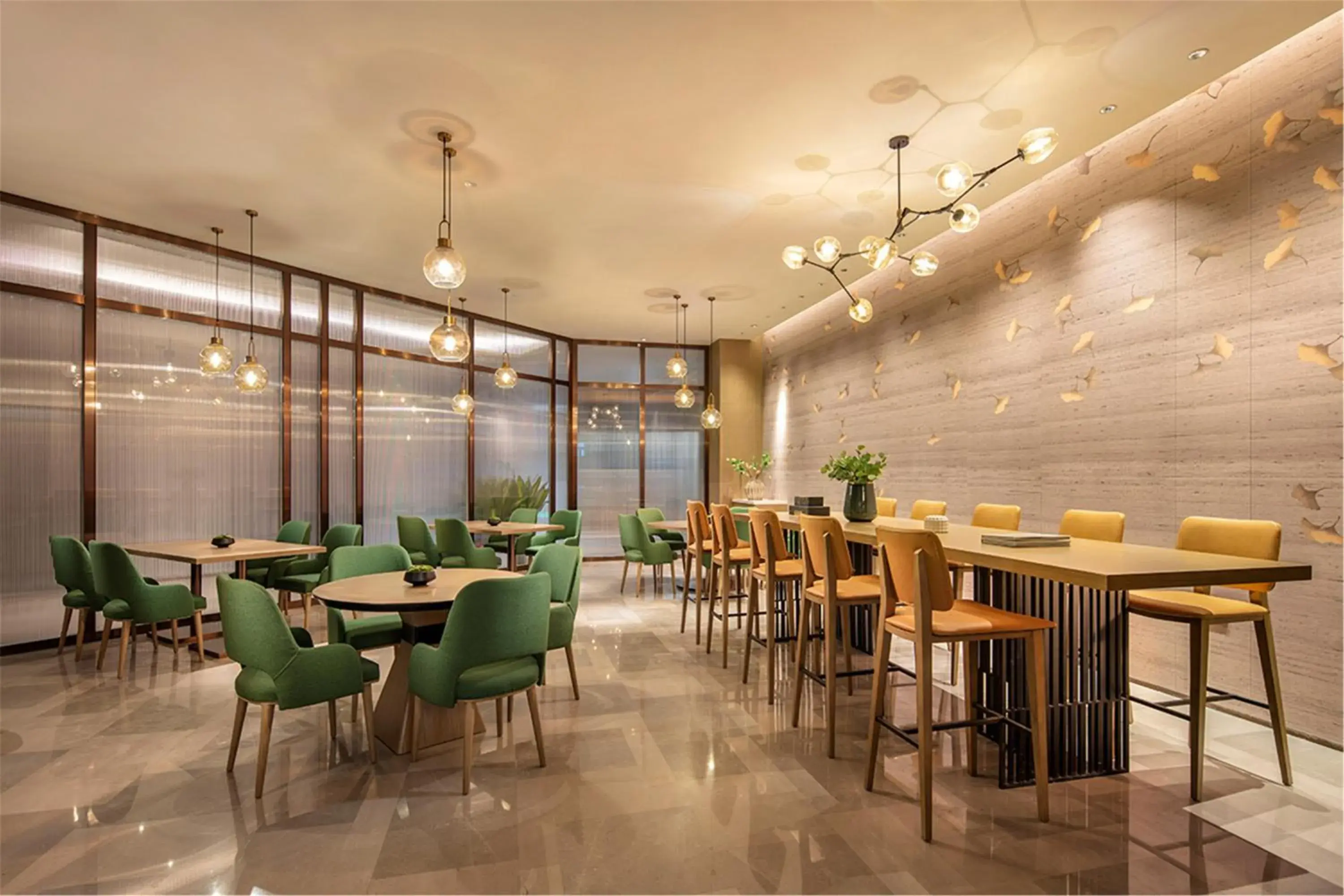 Lounge or bar, Restaurant/Places to Eat in Hilton Garden Inn Xuzhou Yunlong