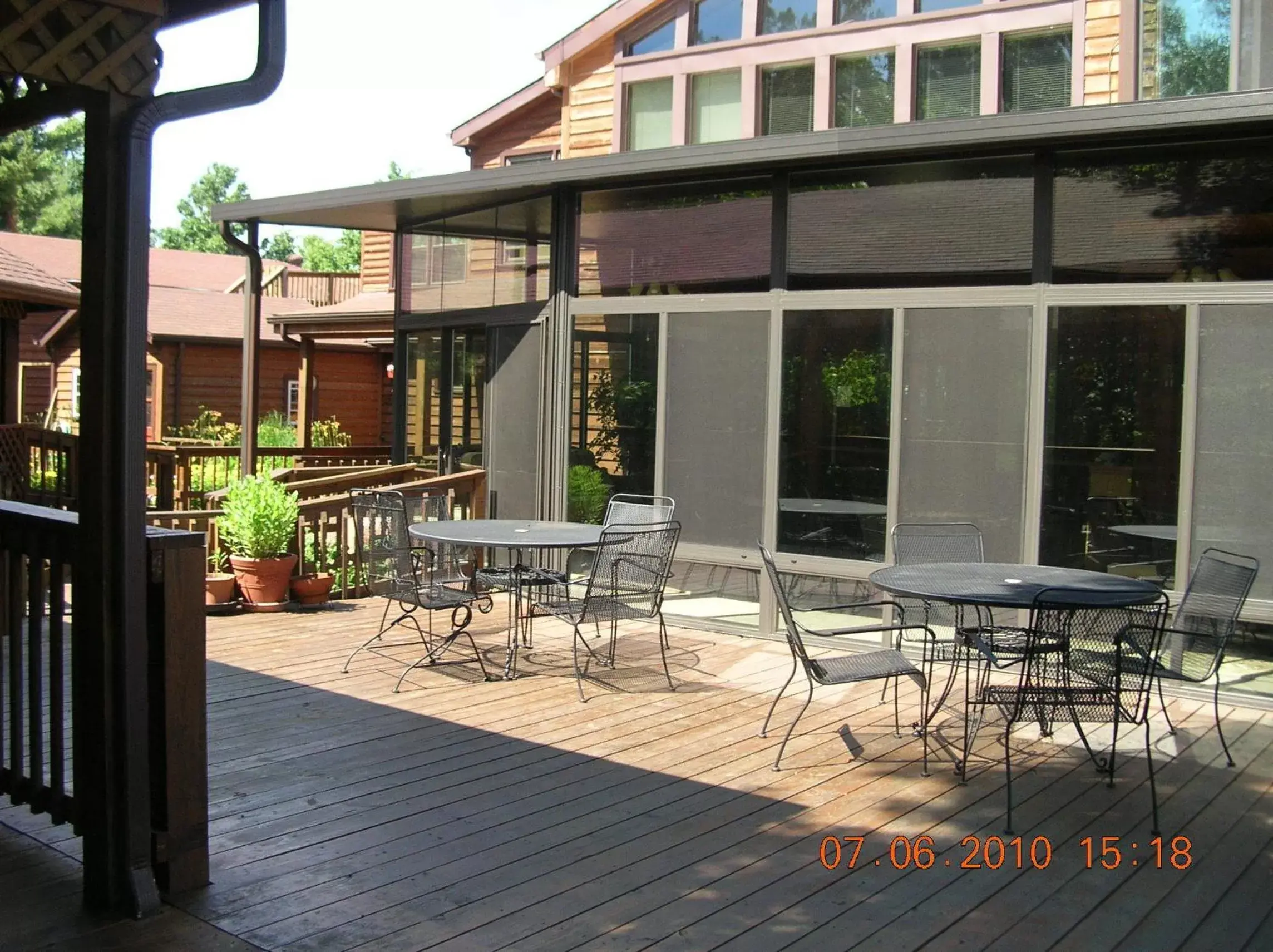 Patio in Bent Mountain Lodge Bed And Breakfast, Inc.