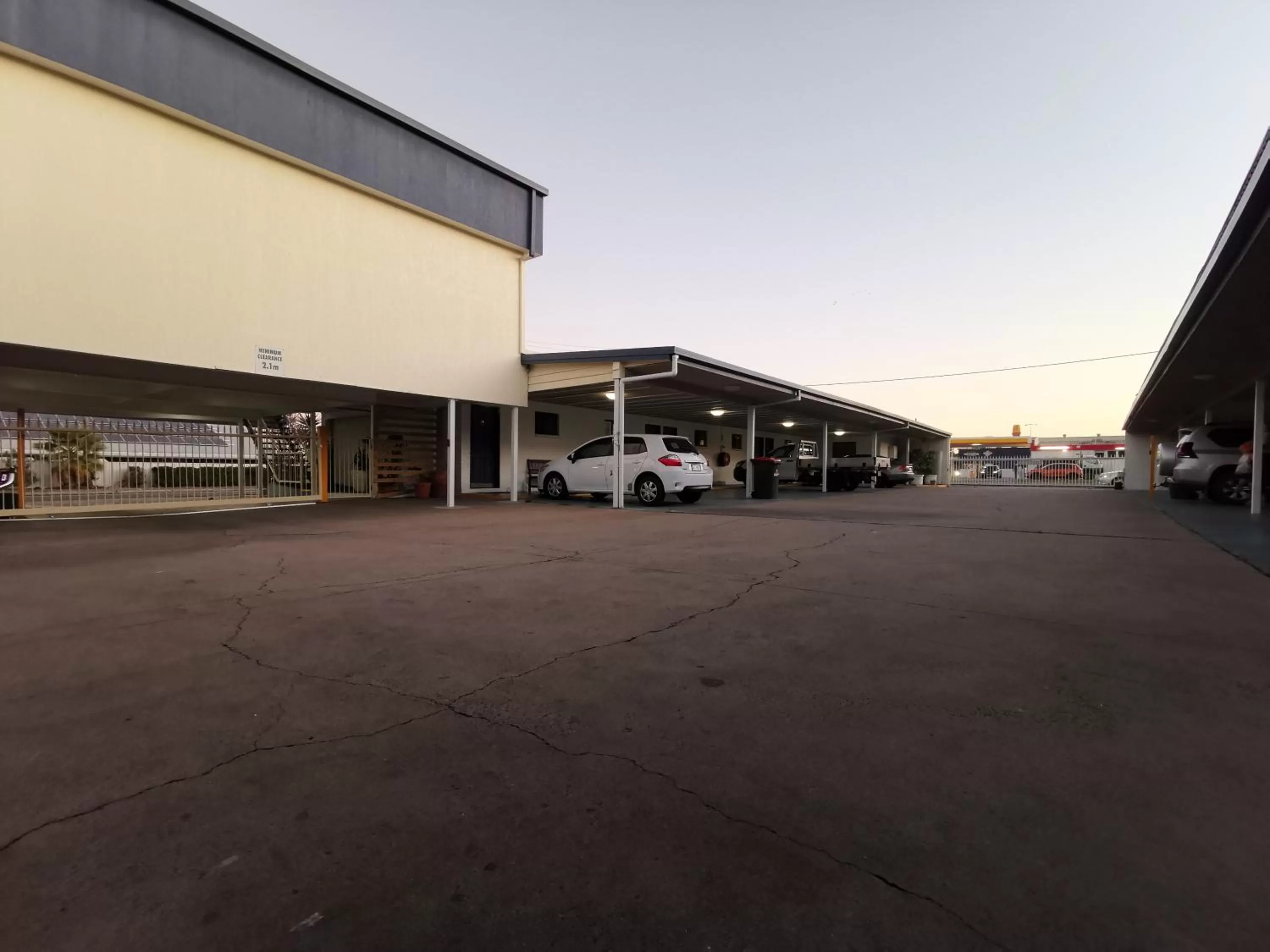 Parking in Y Motels Rockhampton