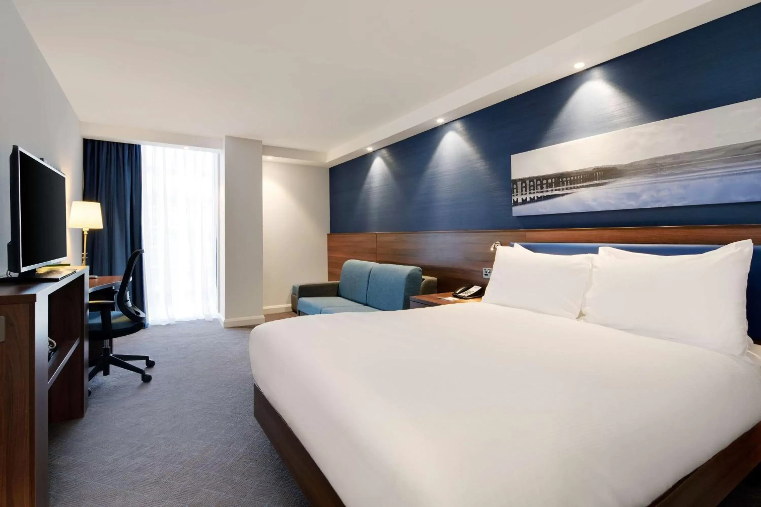 Bed in Hampton by Hilton Dundee