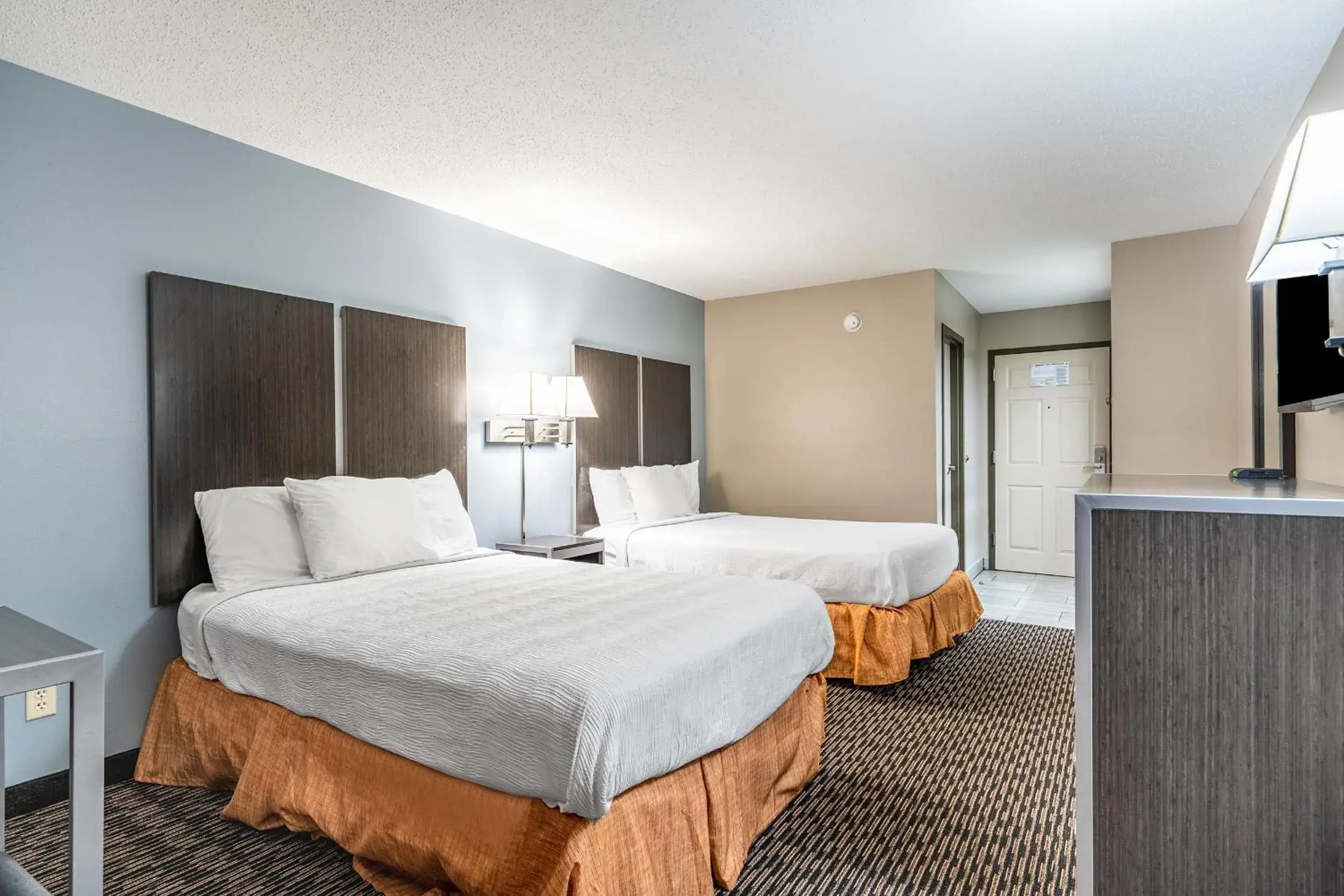 Bedroom, Bed in Americas Best Value Inn - Chattanooga