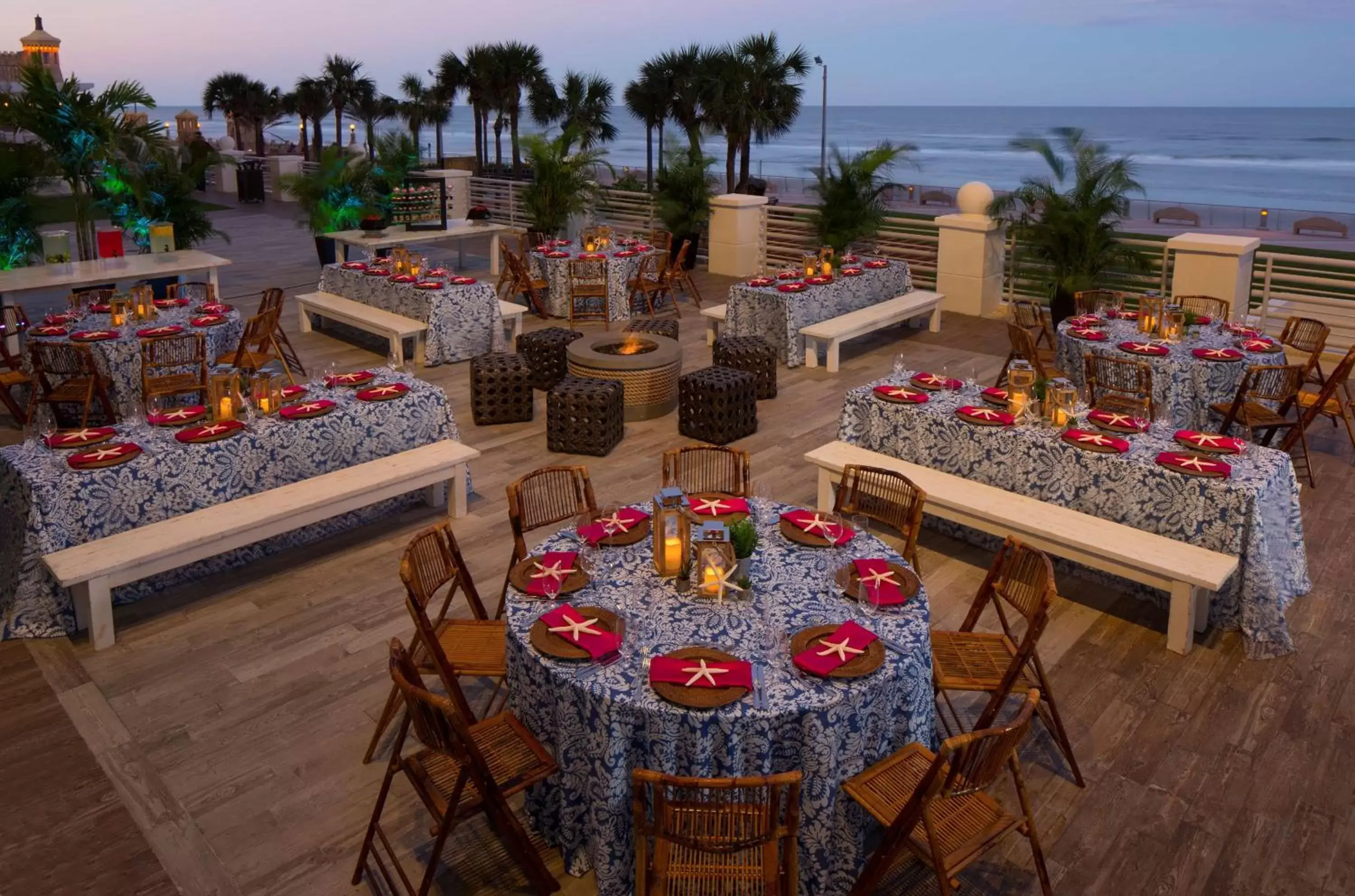Restaurant/places to eat in Hilton Daytona Beach Resort Restaurant/places to eat in Hilton Daytona Beach Resort