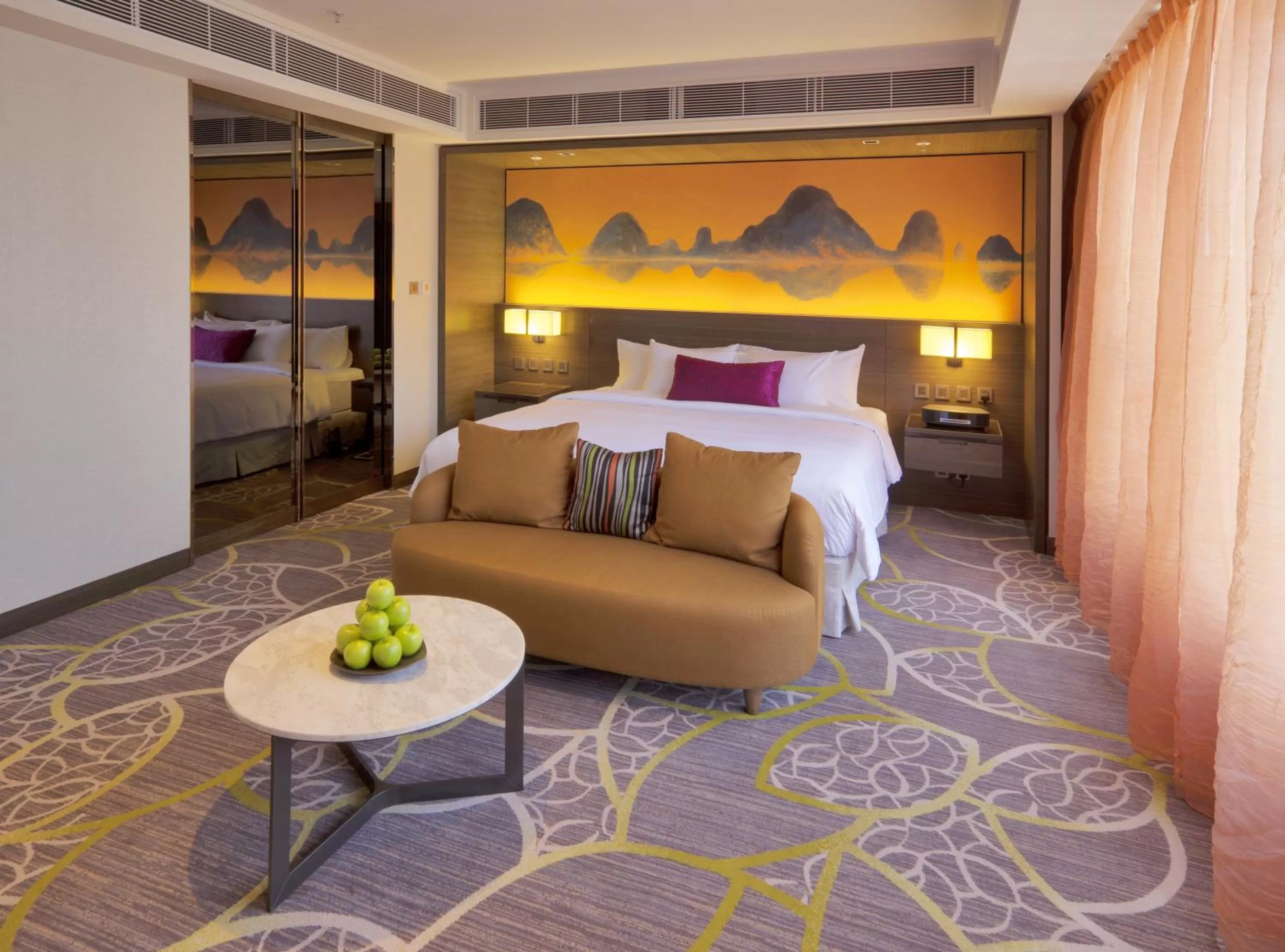 Bedroom, Bed in Crowne Plaza Hong Kong Kowloon East by IHG