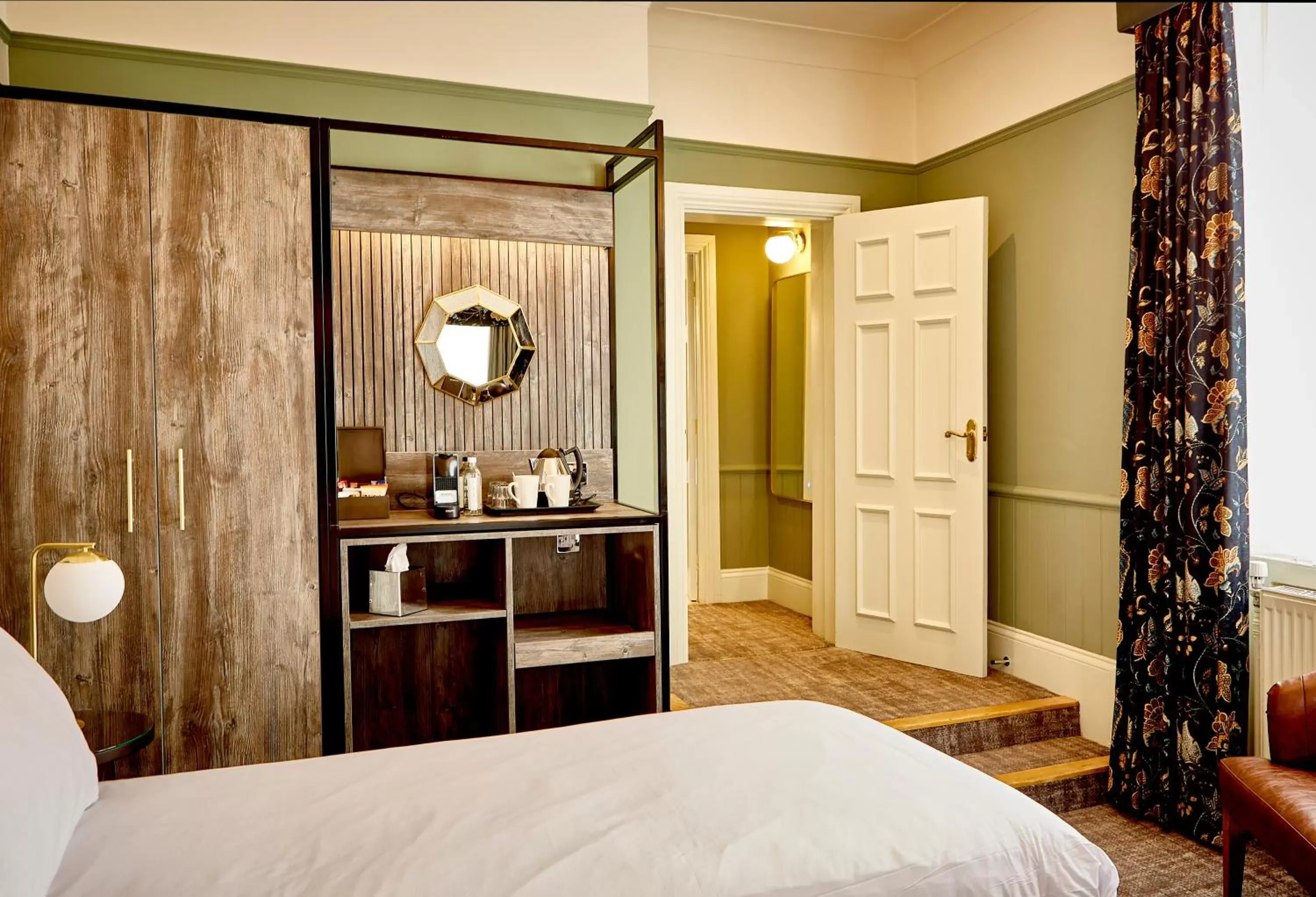 Bedroom, Bed in Alderley Edge Hotel