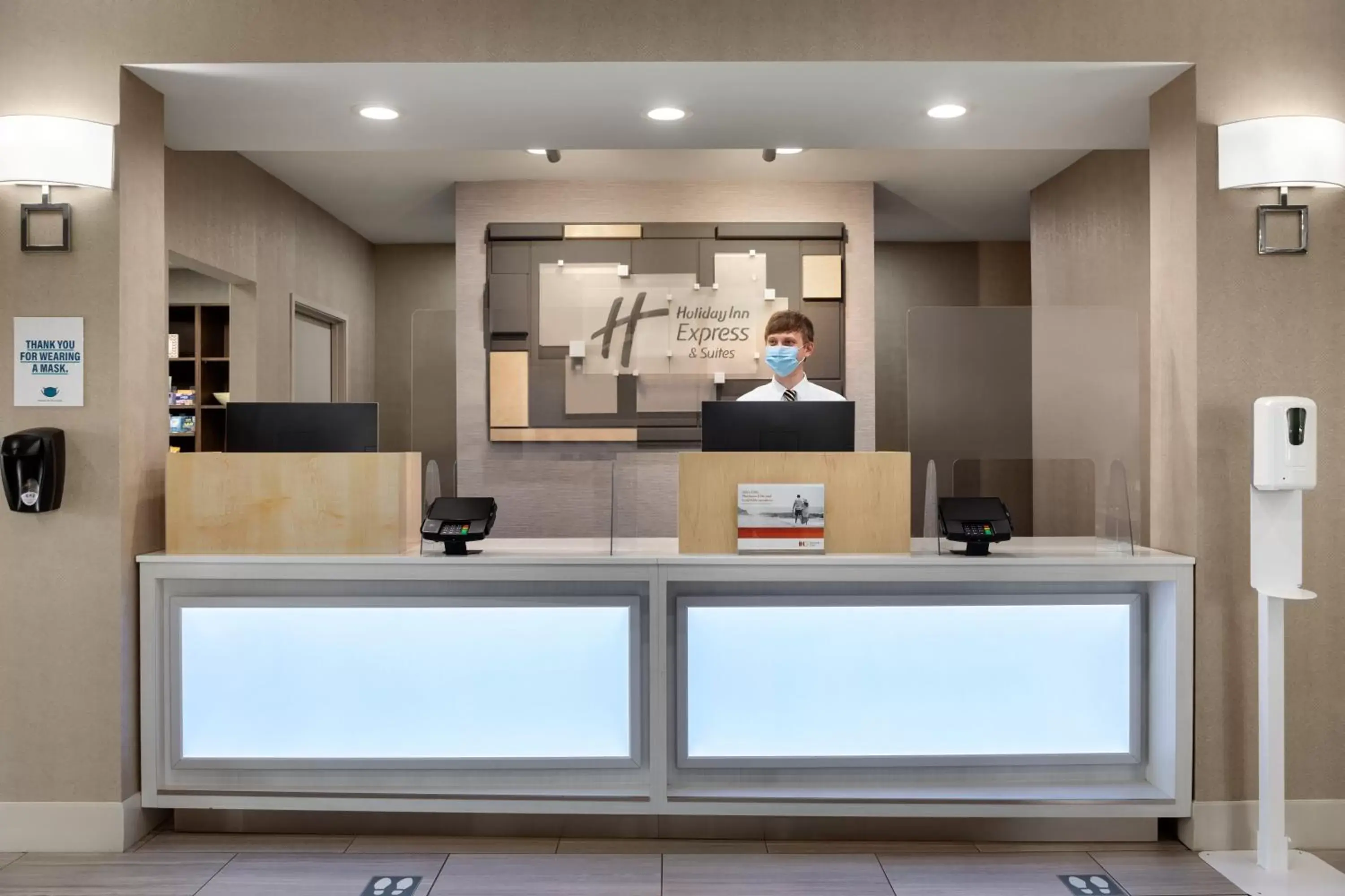 Property building, Lobby/Reception in Holiday Inn Express Hotel & Suites Auburn - University Area, an IHG Hotel