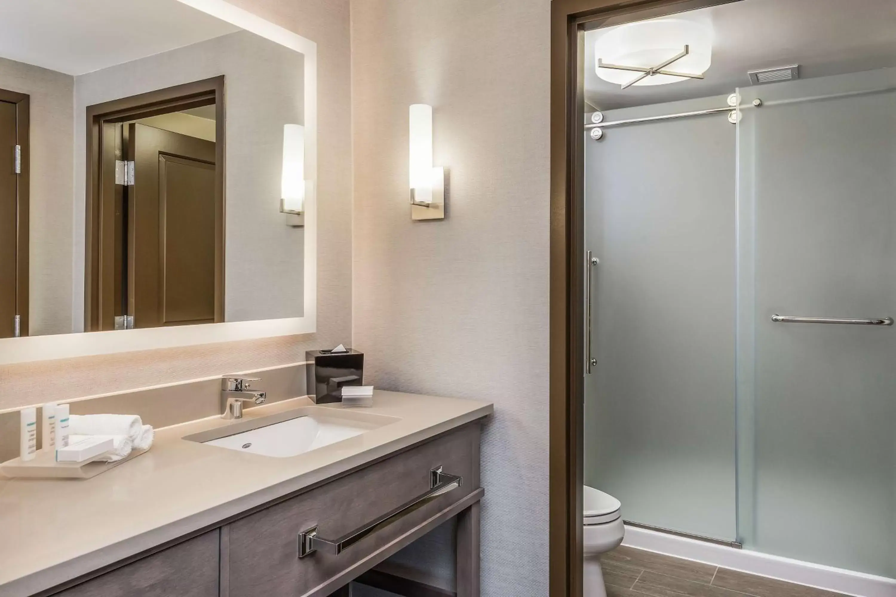 Photo of the whole room, Bathroom in Homewood Suites By Hilton Ottawa Airport