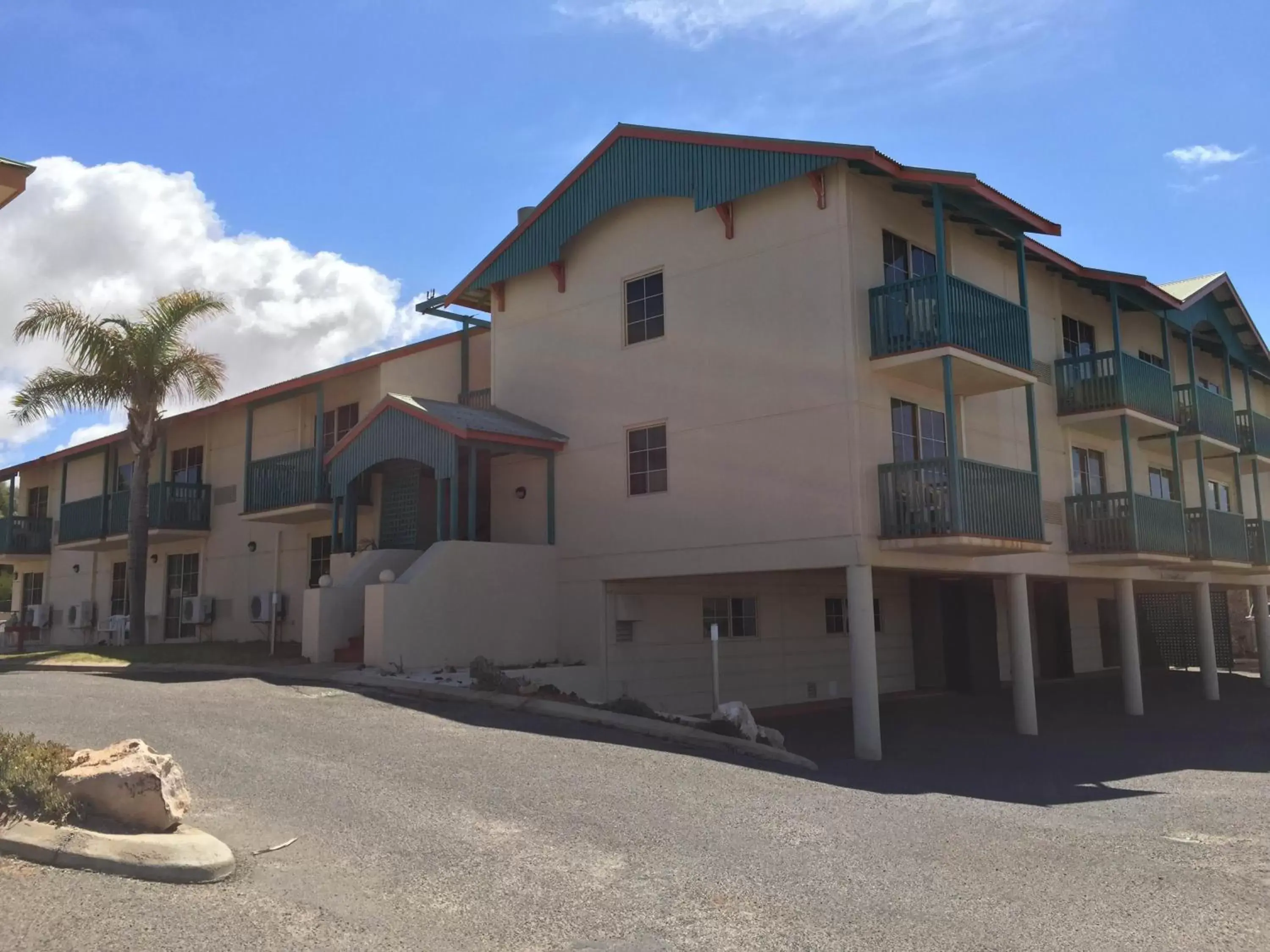 Property Building in Heritage Resort Shark Bay