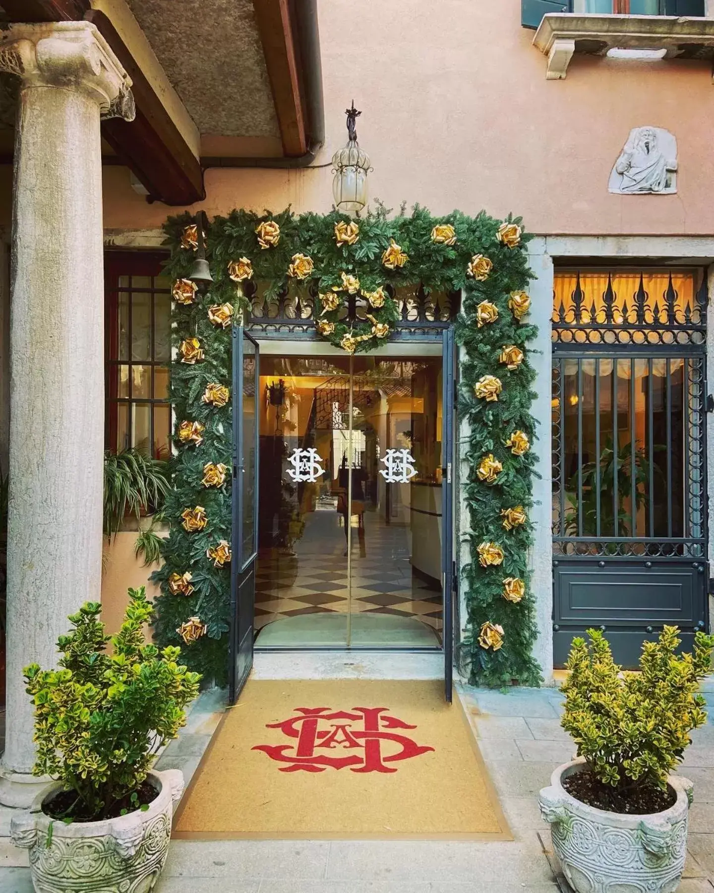 Facade/entrance in Hotel Sant'Antonin