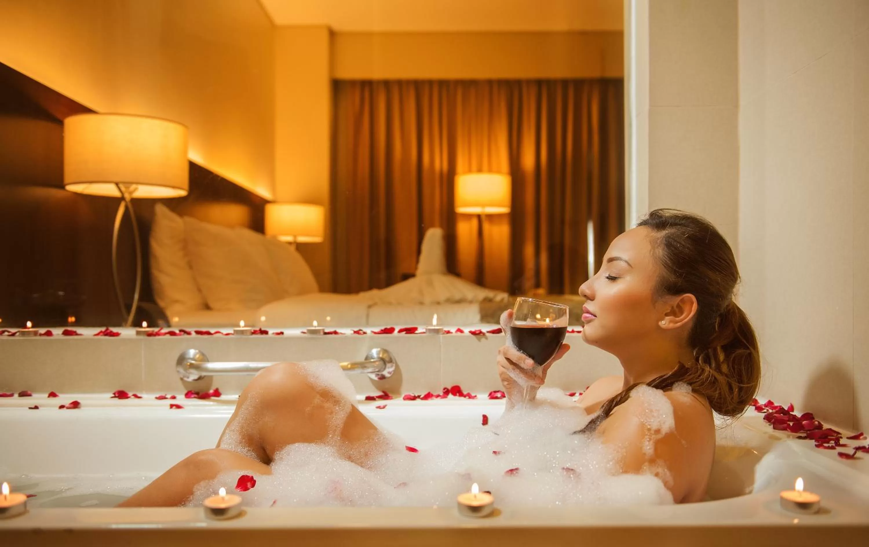 Bathroom in Harolds Hotel Cebu