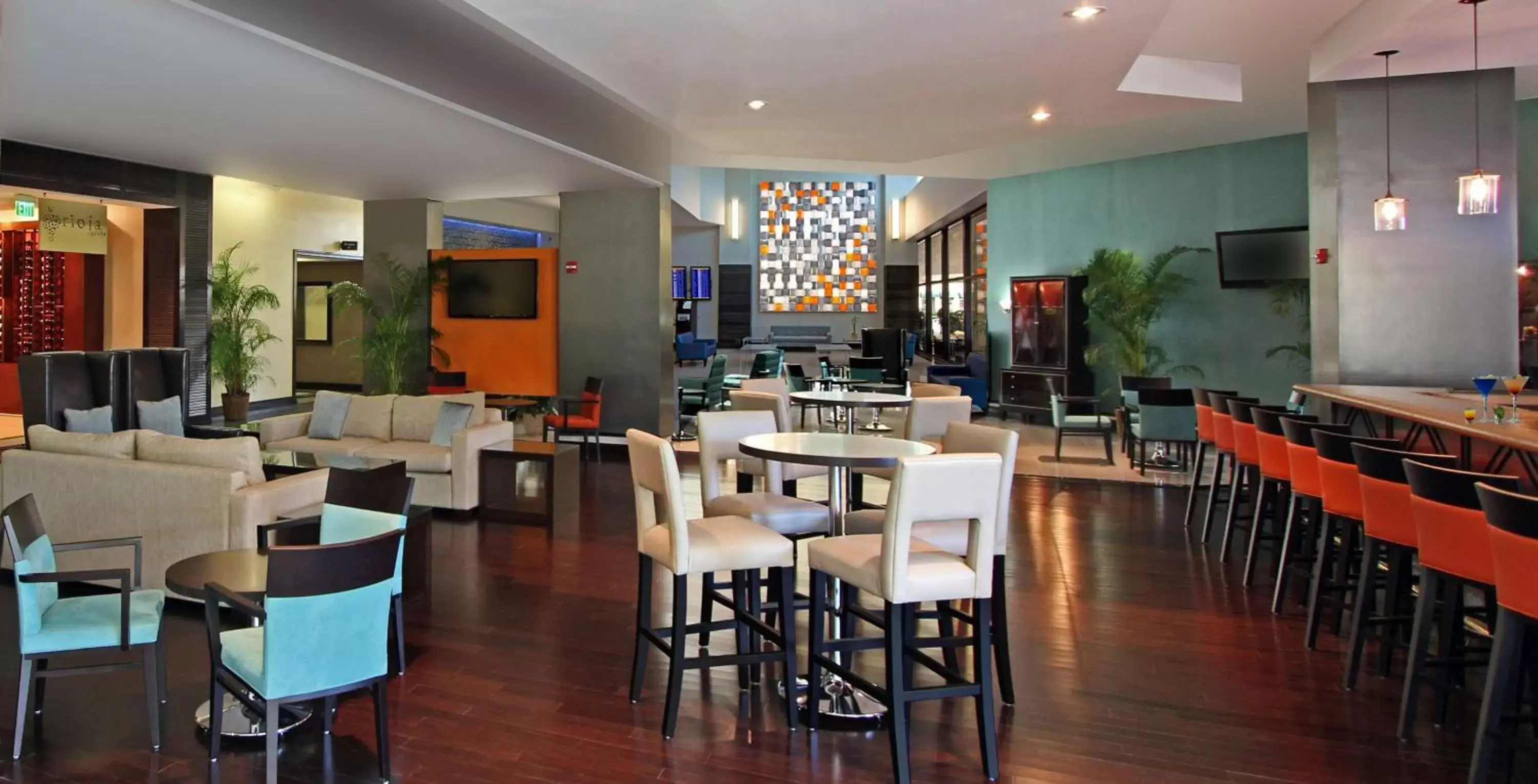 Restaurant/Places to Eat in DoubleTree by Hilton Hotel Miami Airport & Convention Center