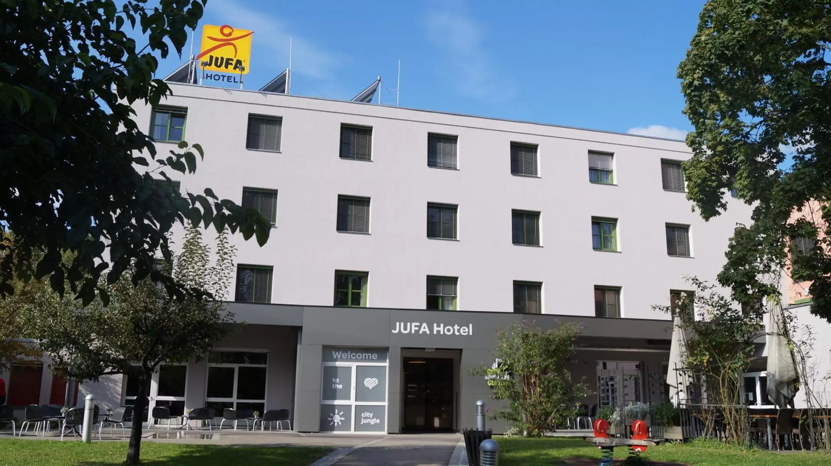 Facade/entrance, Property Building in JUFA Hotel Graz