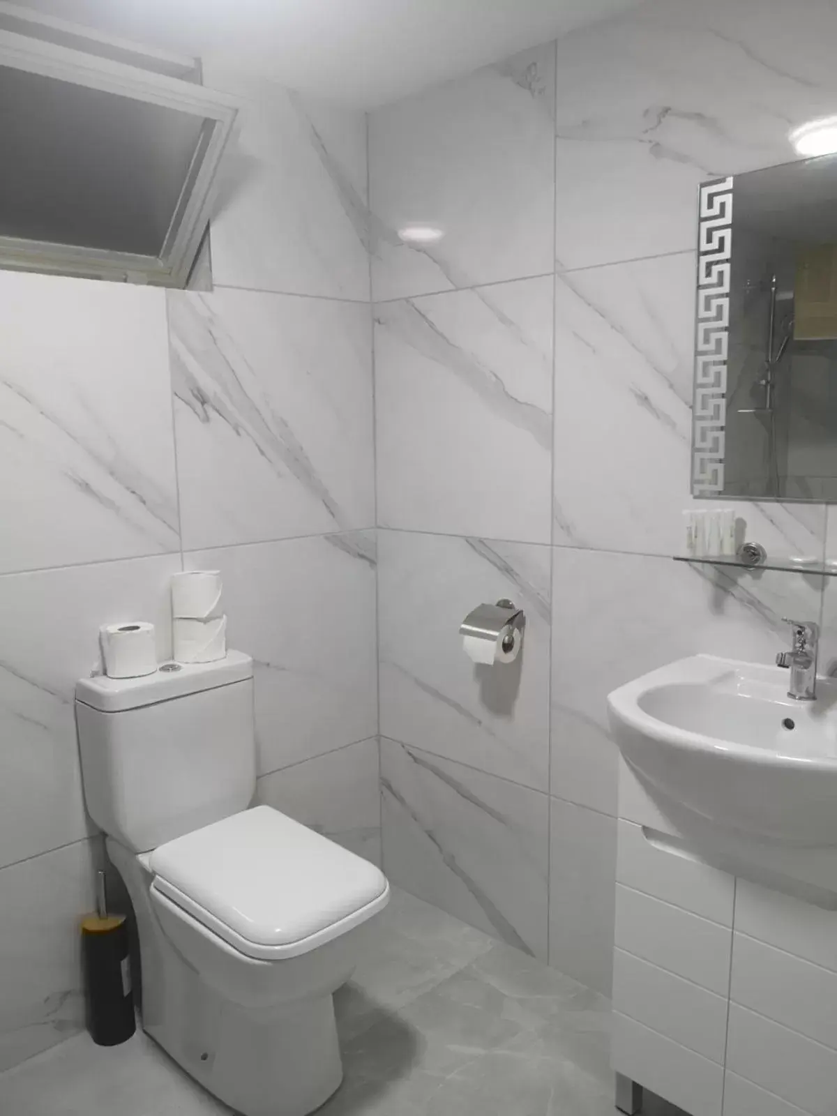 Shower, Bathroom in Sun Hall Beach Hotel Apartments