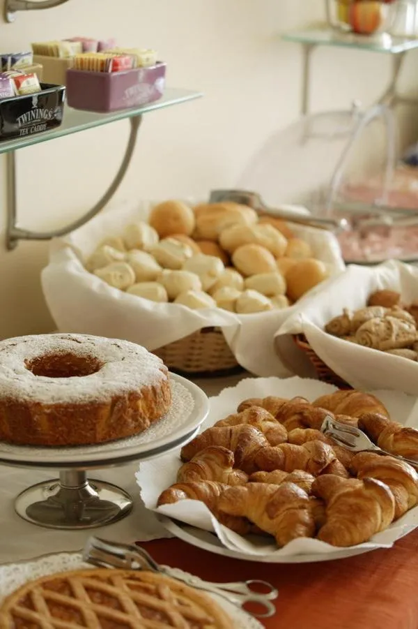 Food and drinks, Food in Green Park Hotel